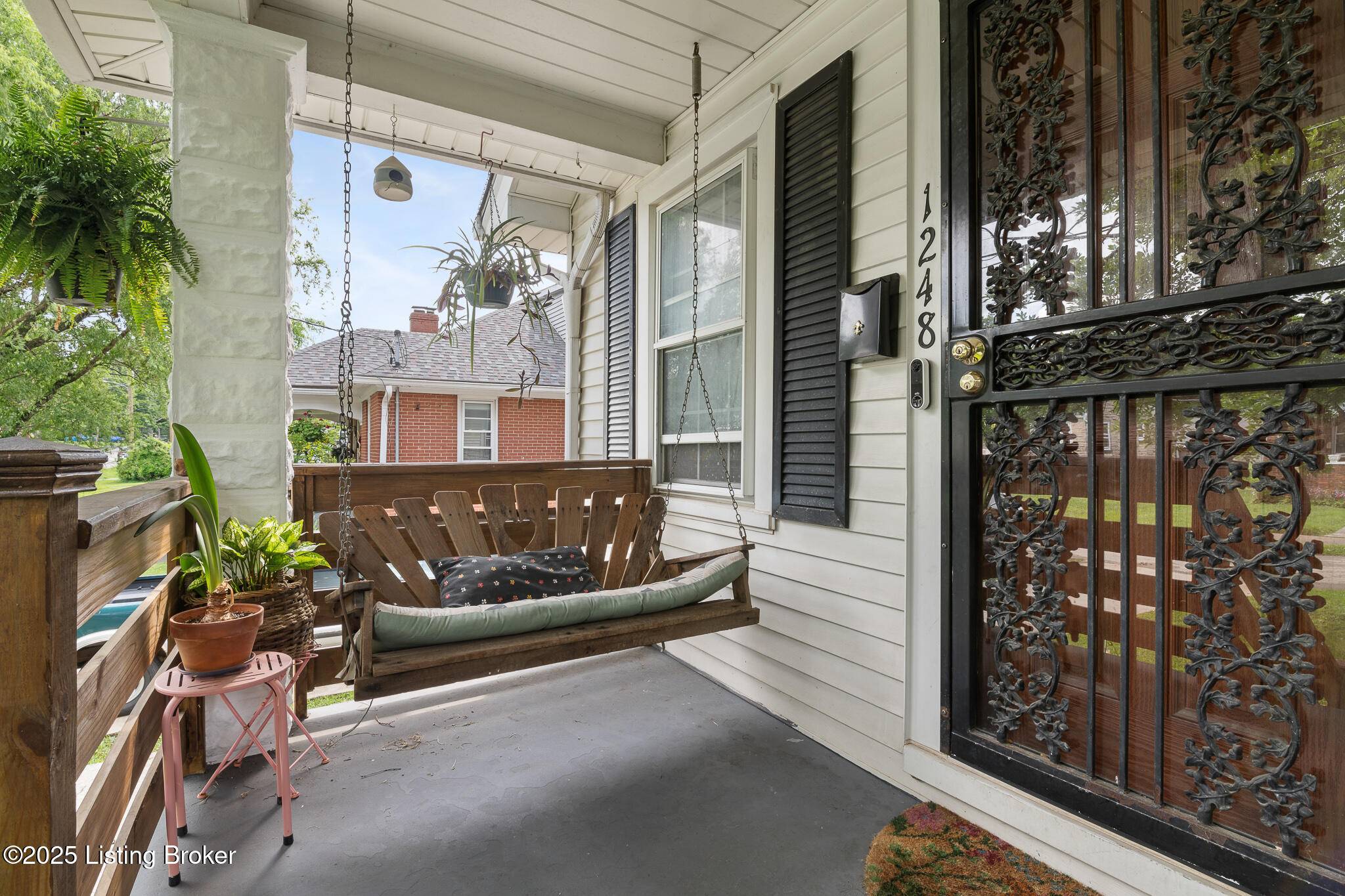 Louisville, KY 40213,1248 Springdale Dr