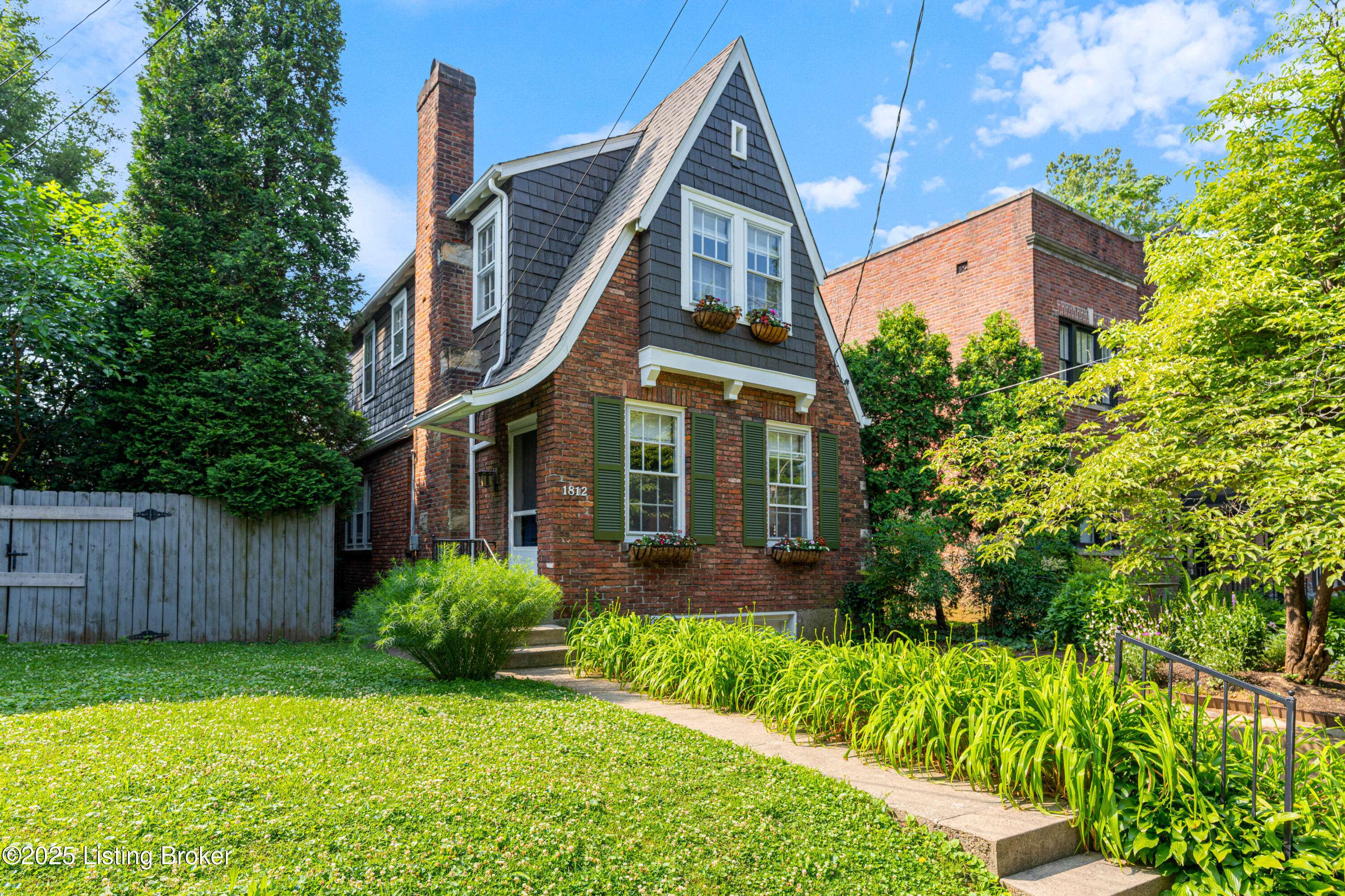 Louisville, KY 40204,1812 Eastern Pkwy