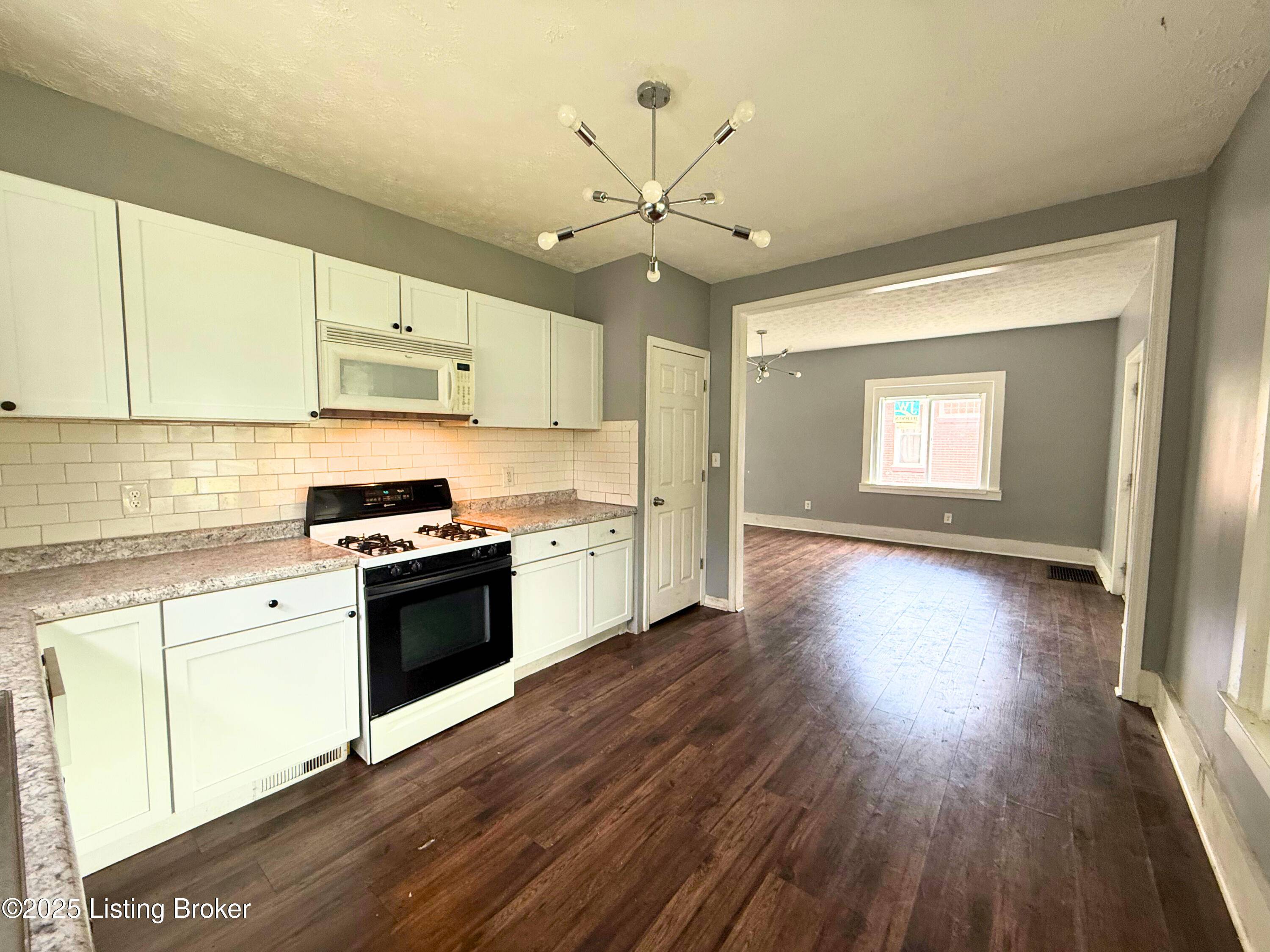 Louisville, KY 40211,739 S 38th St