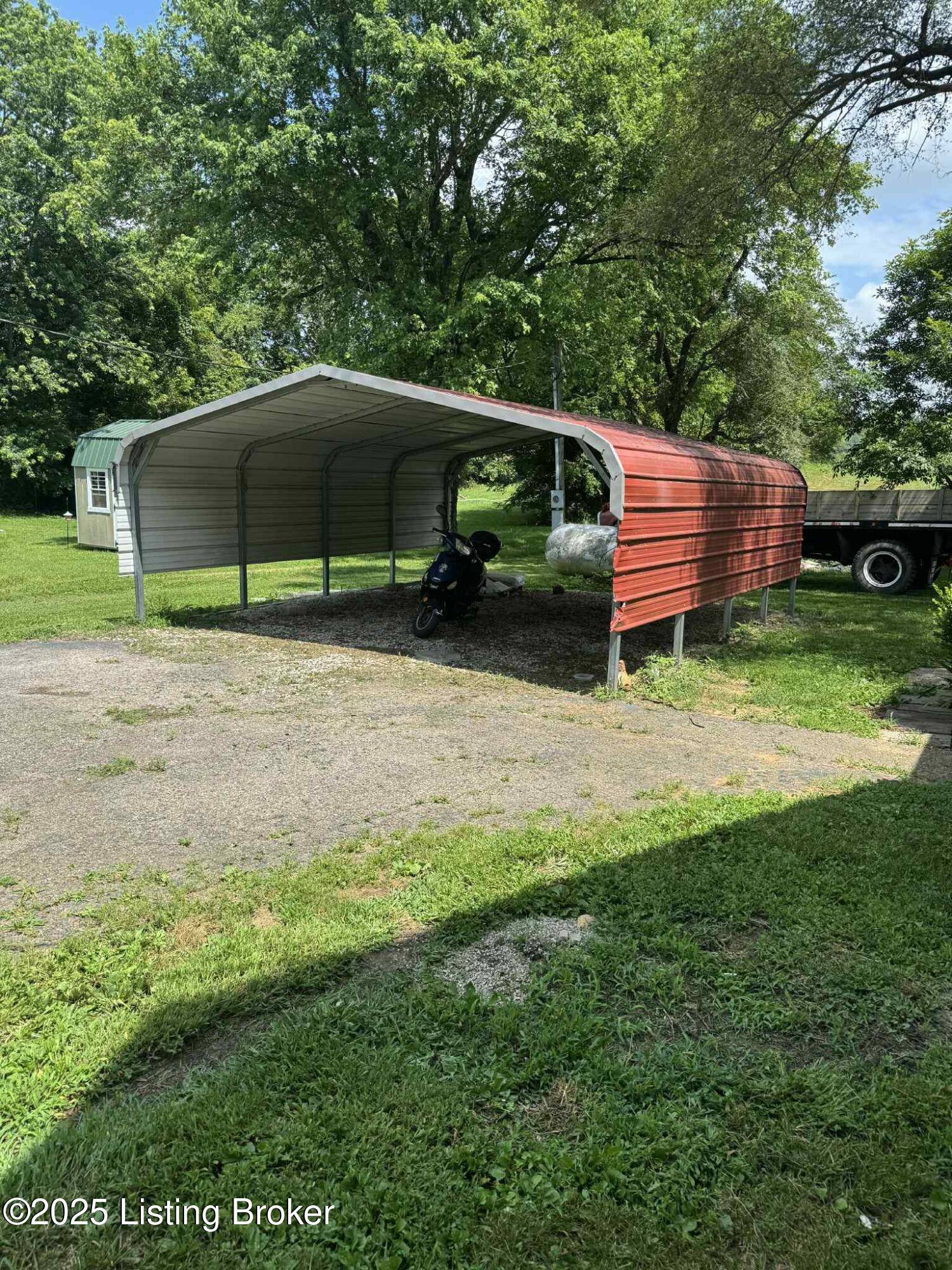 Upton, KY 42784,272 Magnolia Street St
