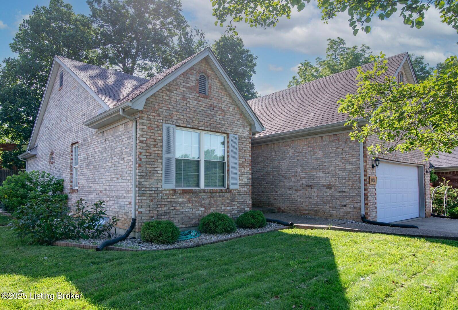 Elizabethtown, KY 42701,1144 Oak St