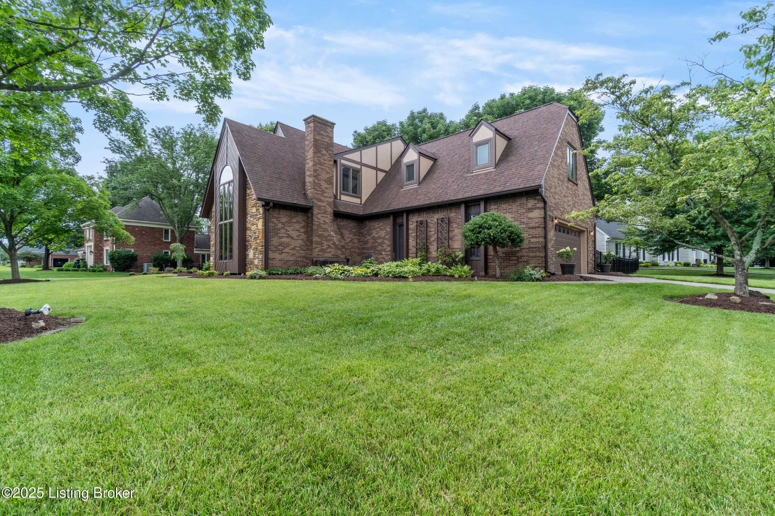 Louisville, KY 40222,900 Colonel Anderson Pkwy