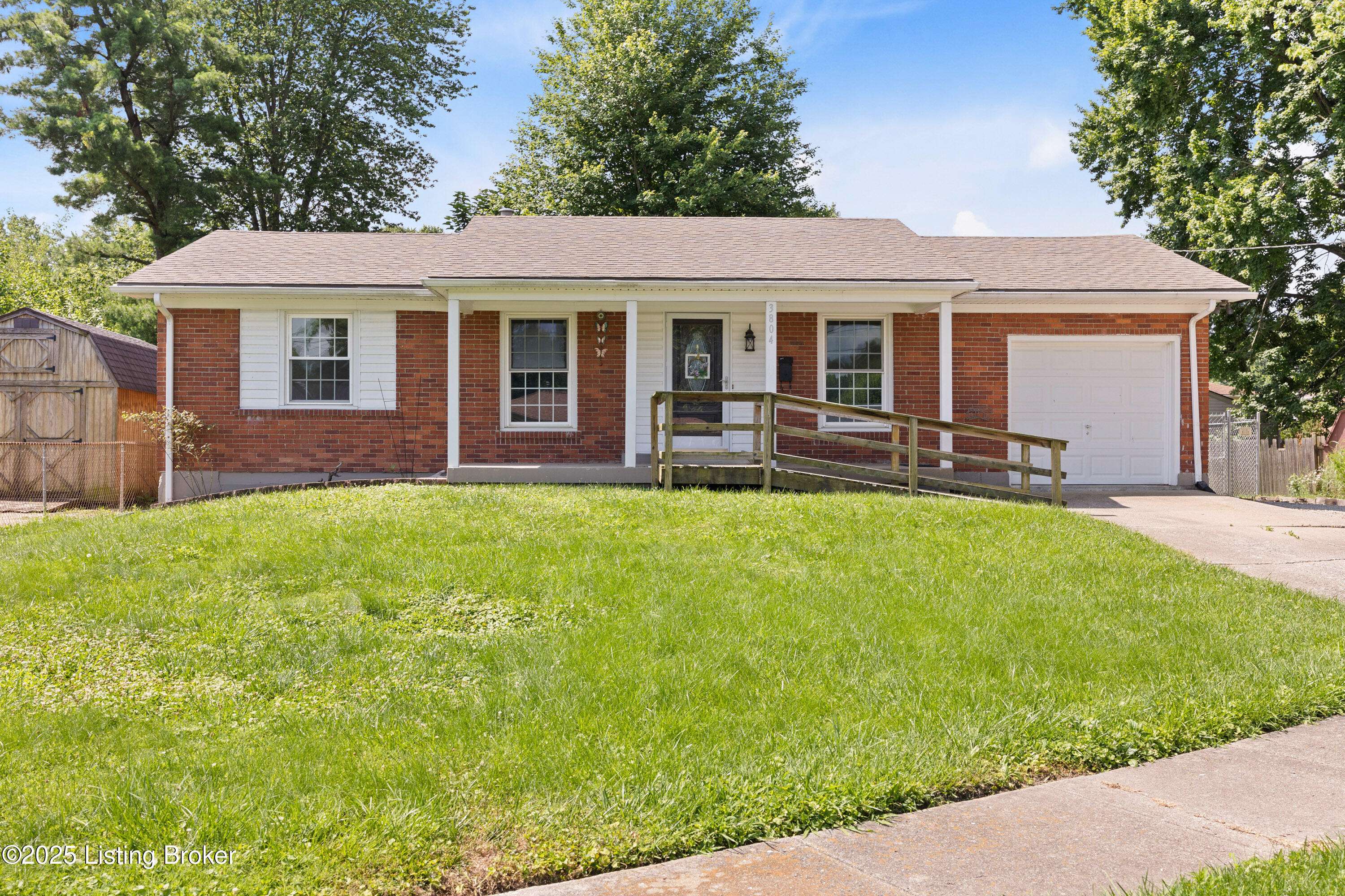 Louisville, KY 40219,3804 Britt Ln
