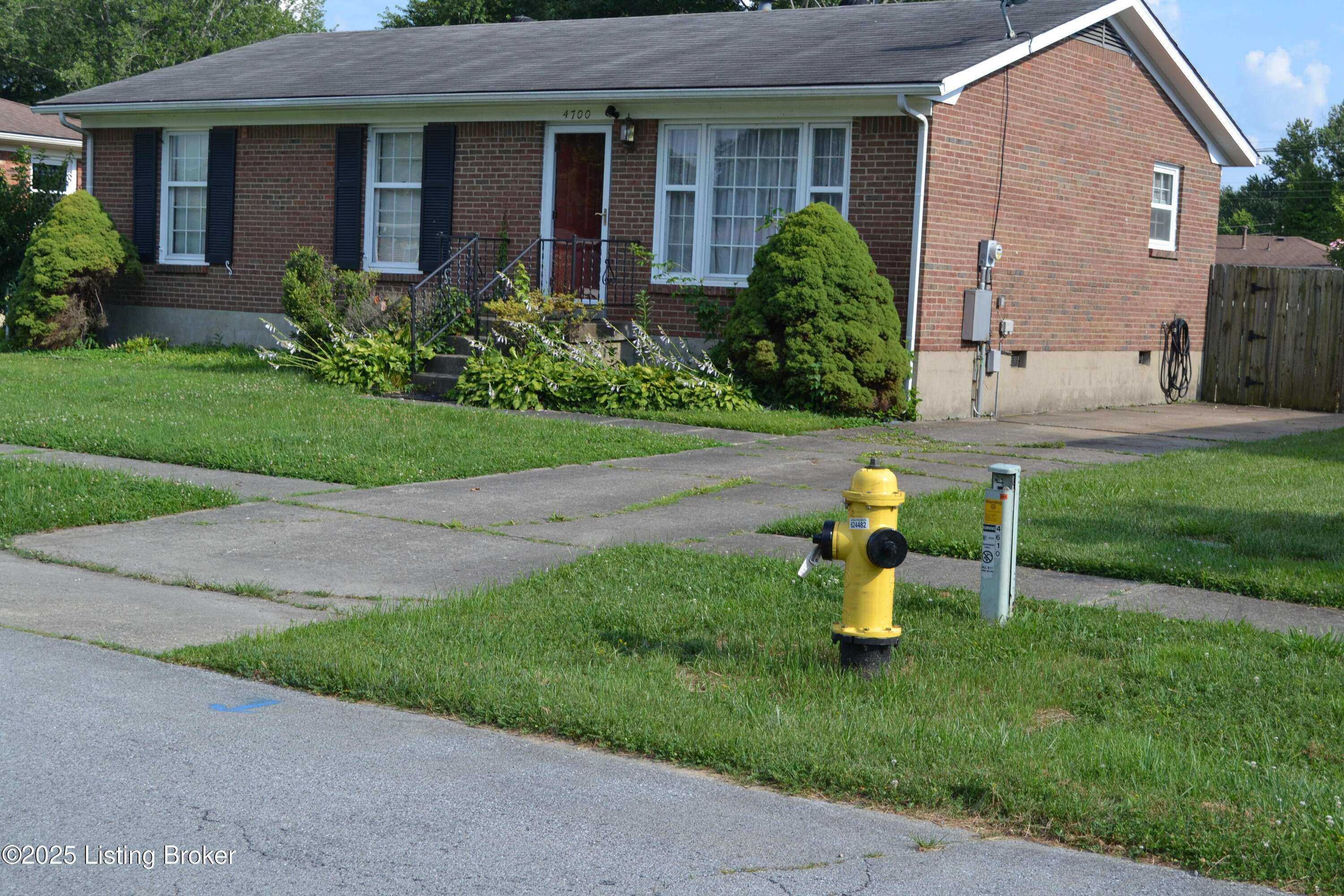 Louisville, KY 40219,4700 Sunday Dr
