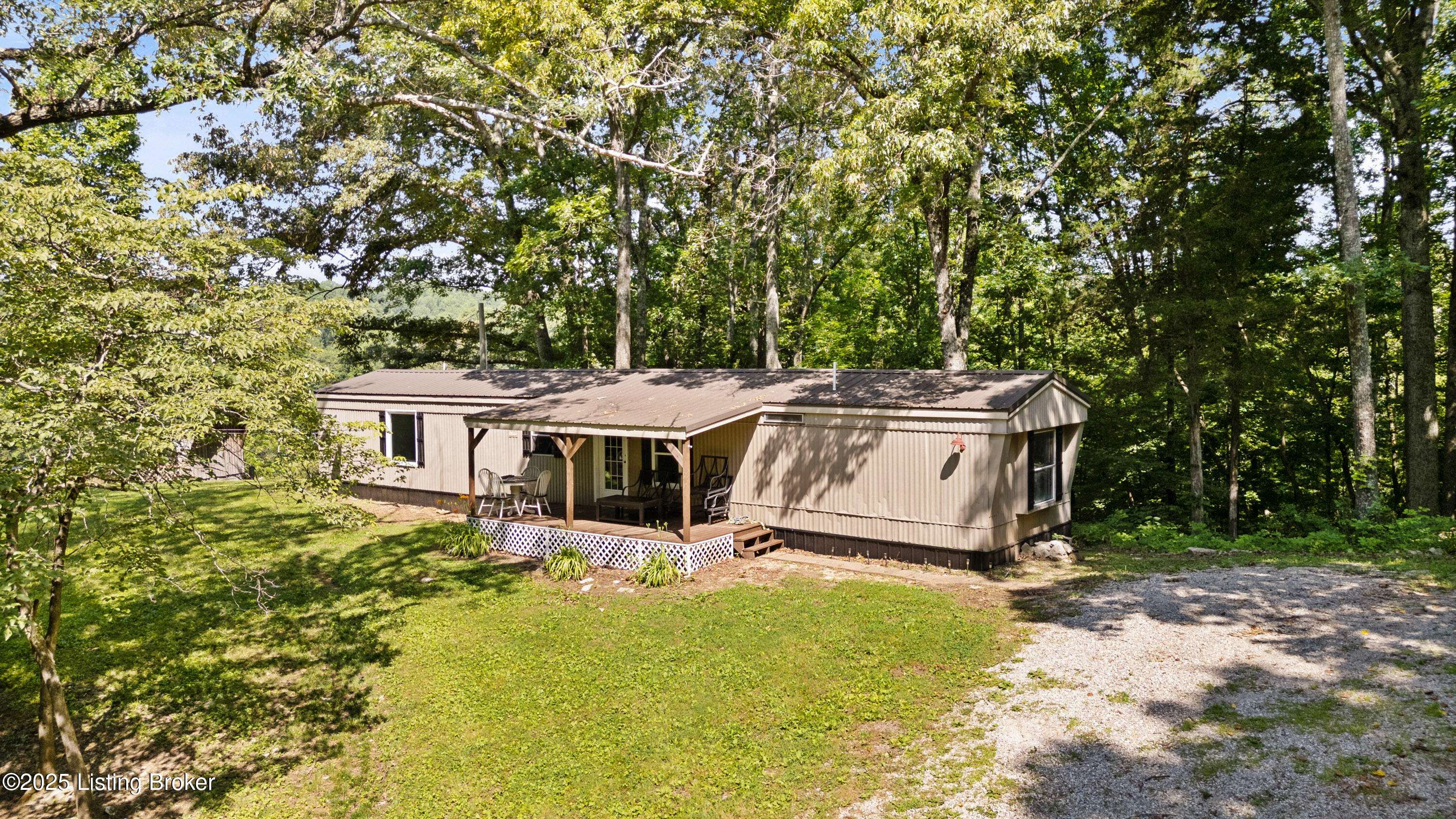 Bonnieville, KY 42713,6937 Hammonsville Rd