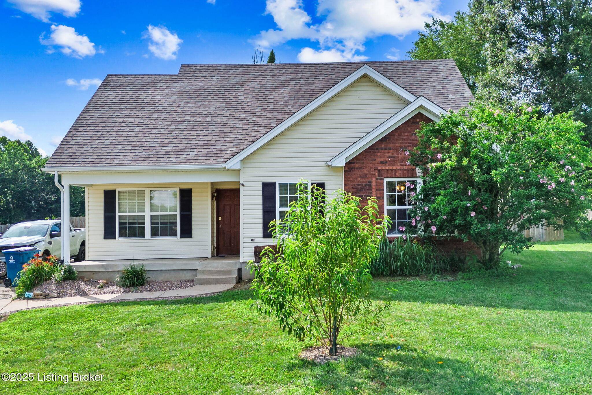 Shepherdsville, KY 40165,128 Clover cove Ct