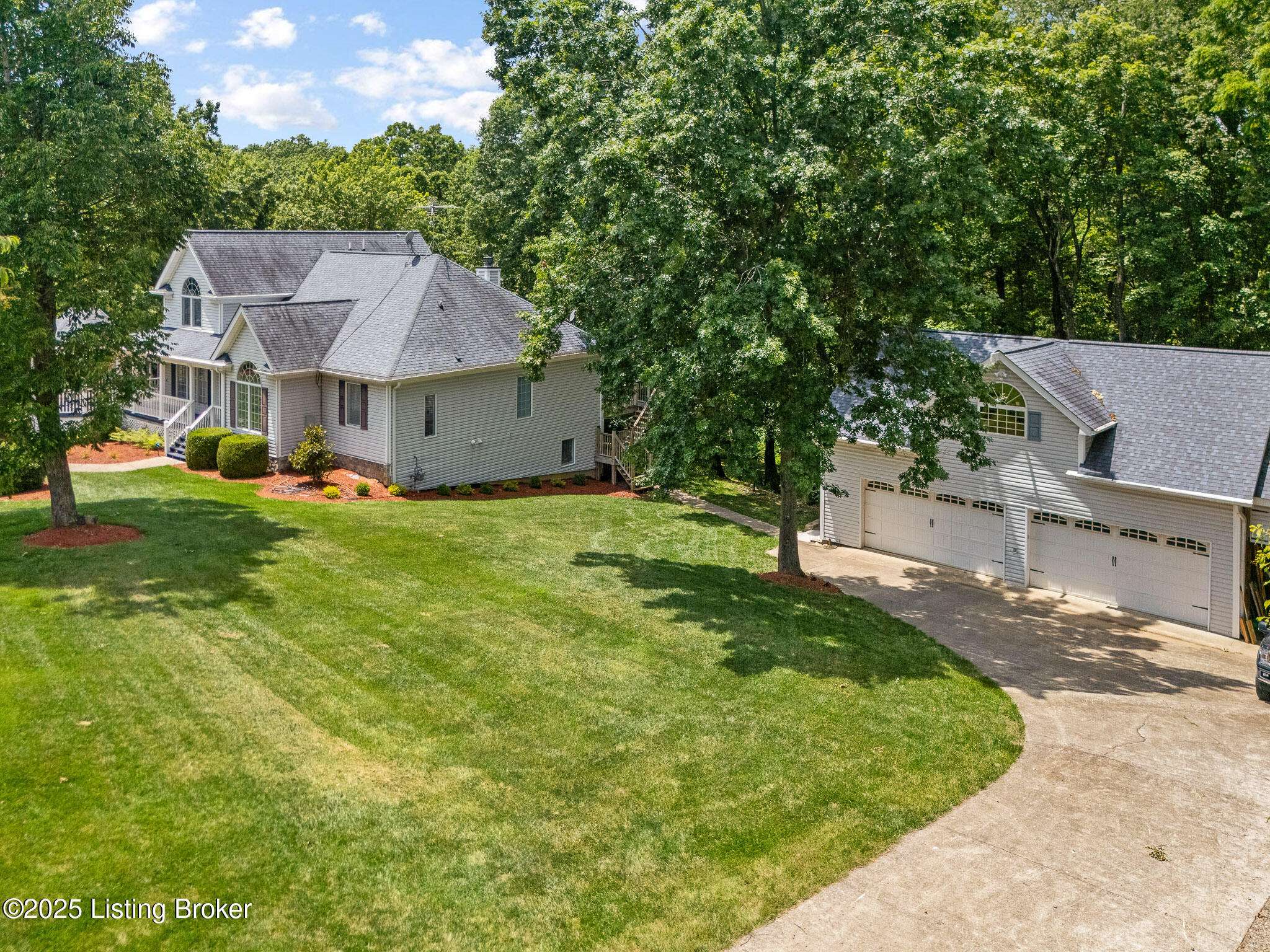 Fisherville, KY 40023,17411 Fisherville Woods Dr