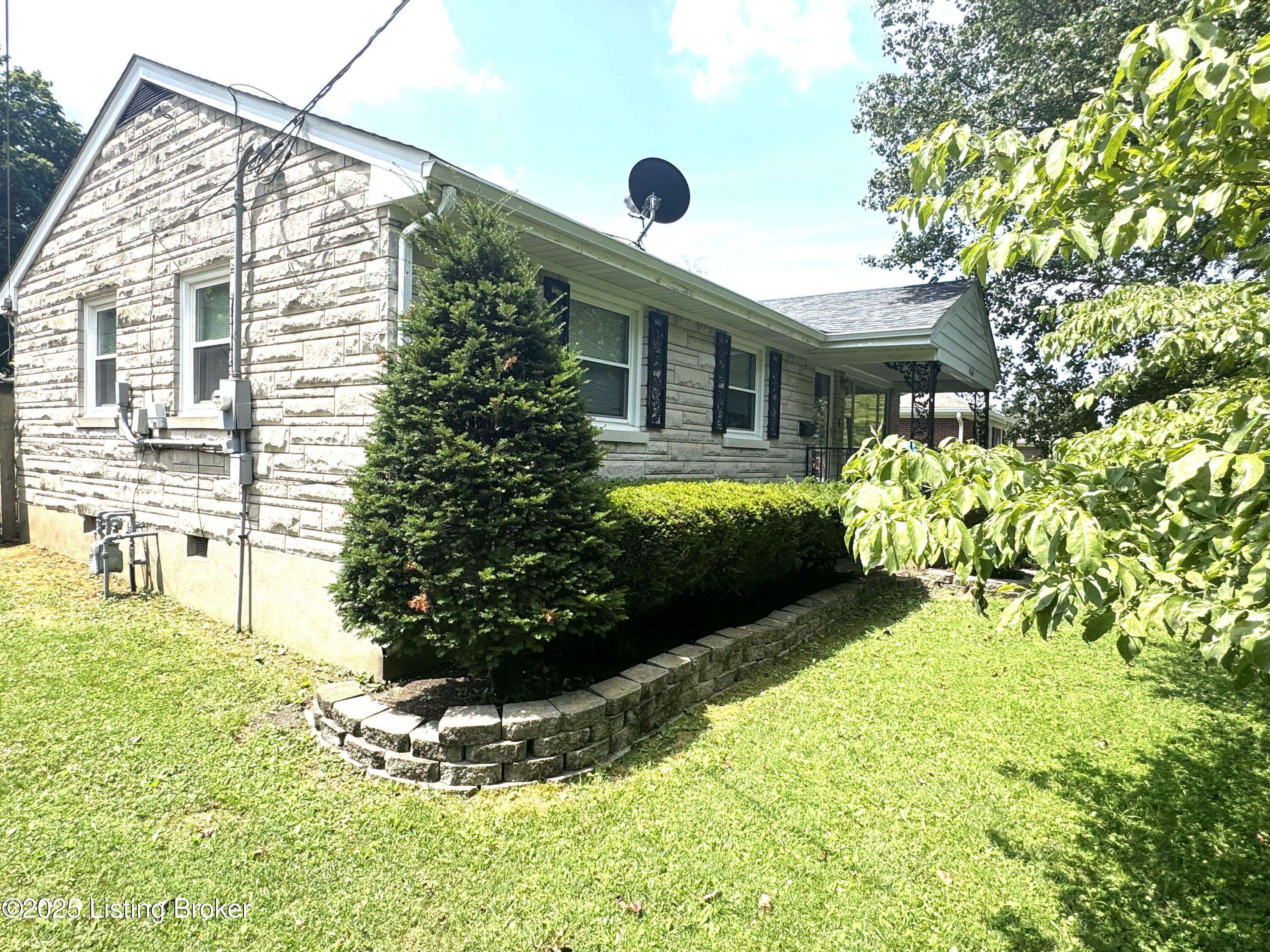 Louisville, KY 40219,4644 Lor Ann Ave
