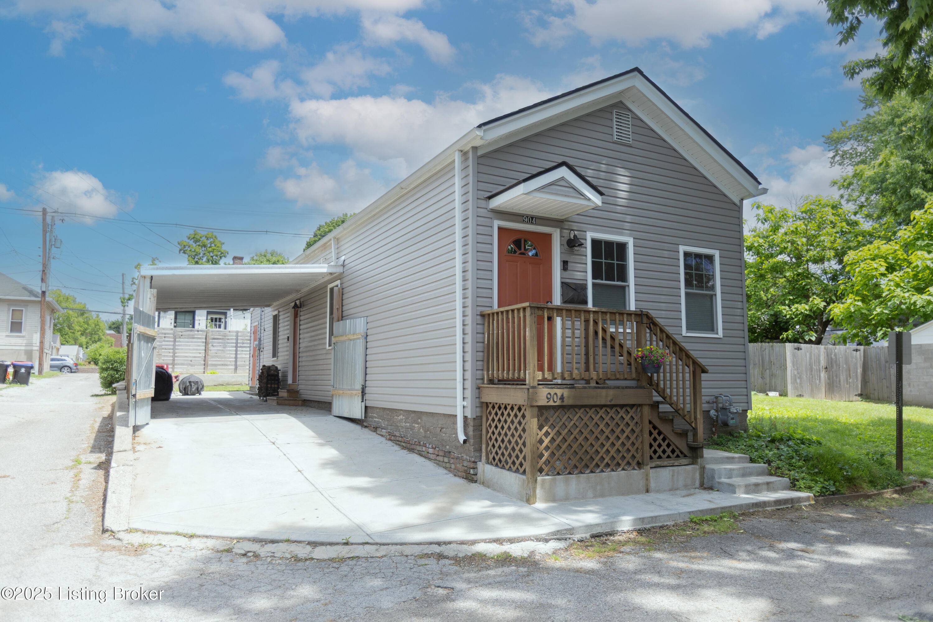 Louisville, KY 40204,904 Schiller Ct