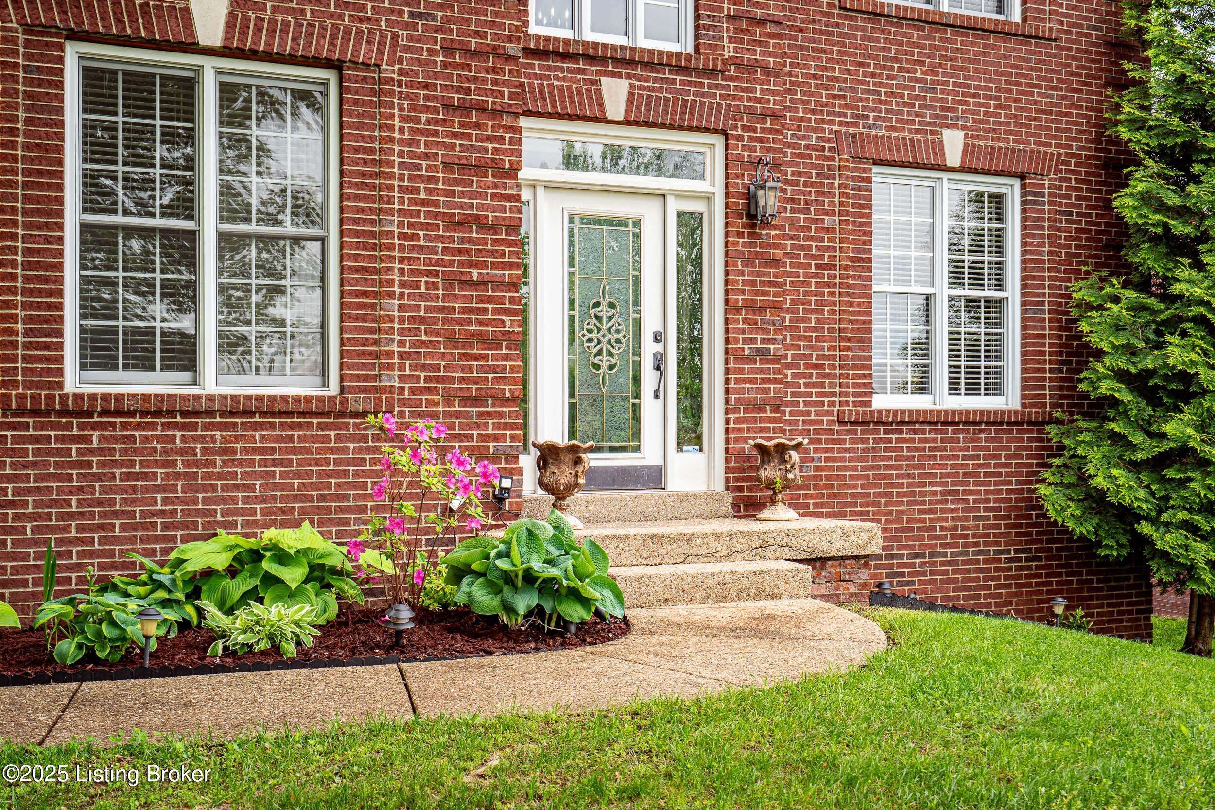 Louisville, KY 40245,13216 Willow Forest Dr