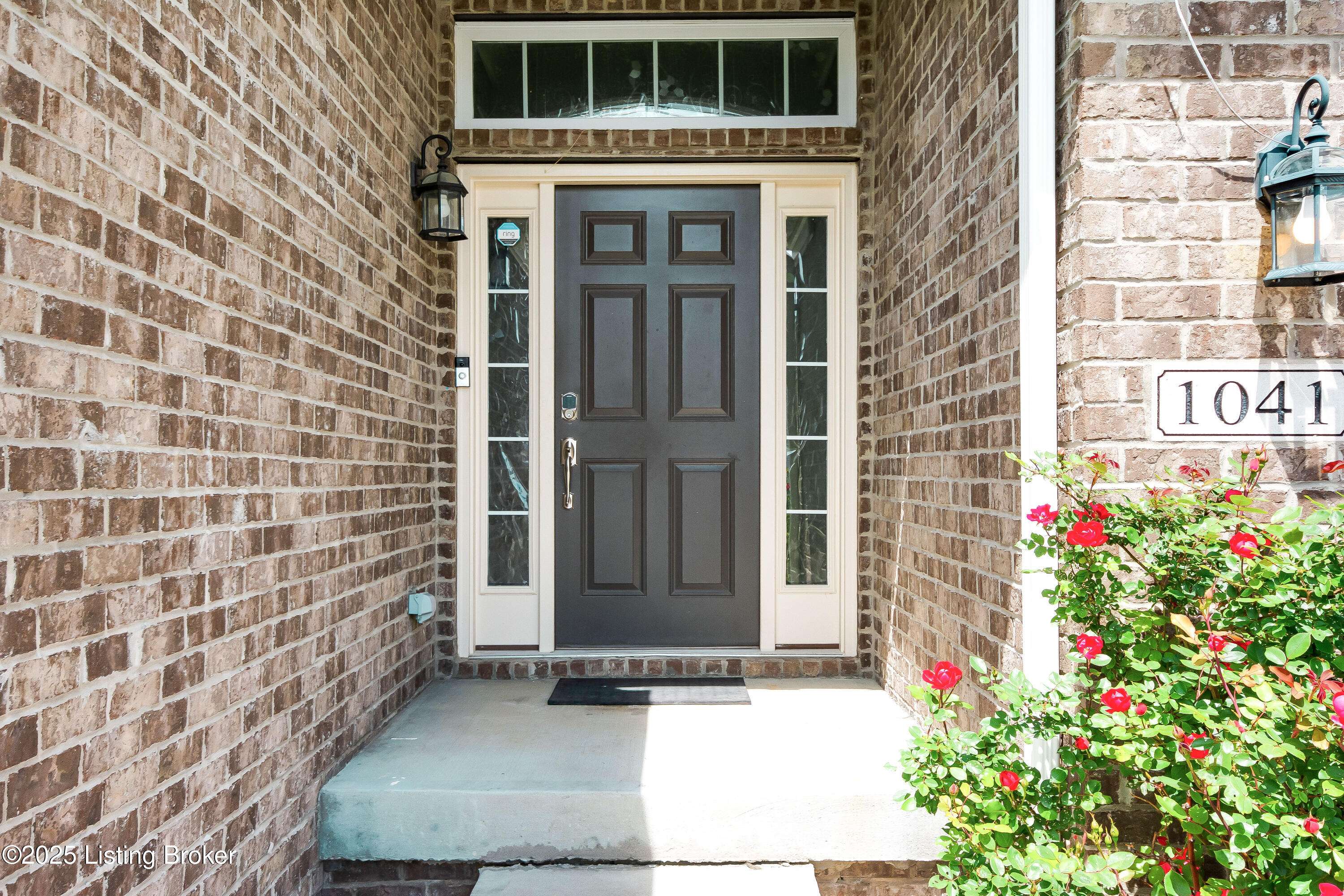 Louisville, KY 40245,1041 Autumn Crest Ln