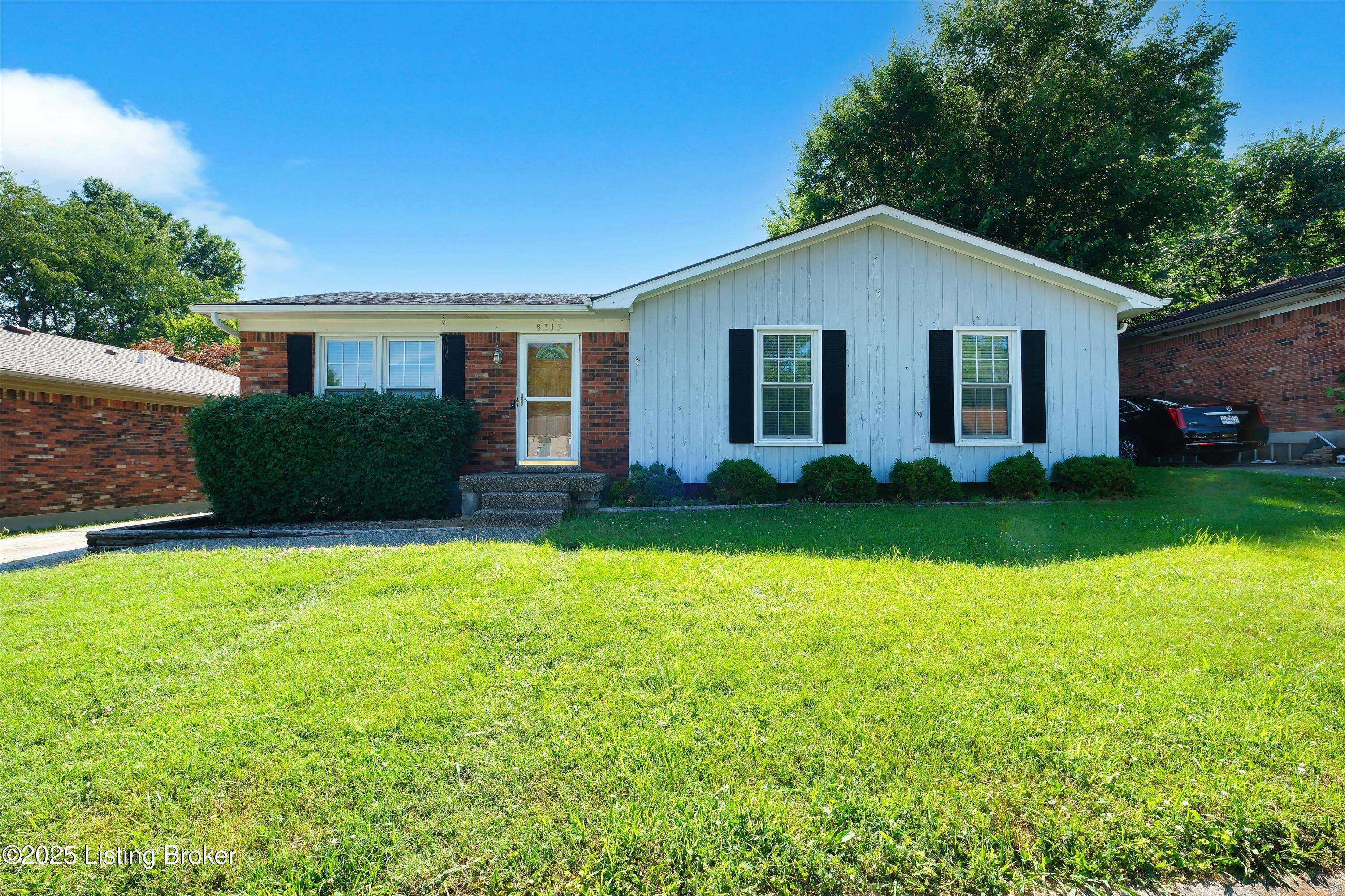 Louisville, KY 40228,8313 Daverman Dr