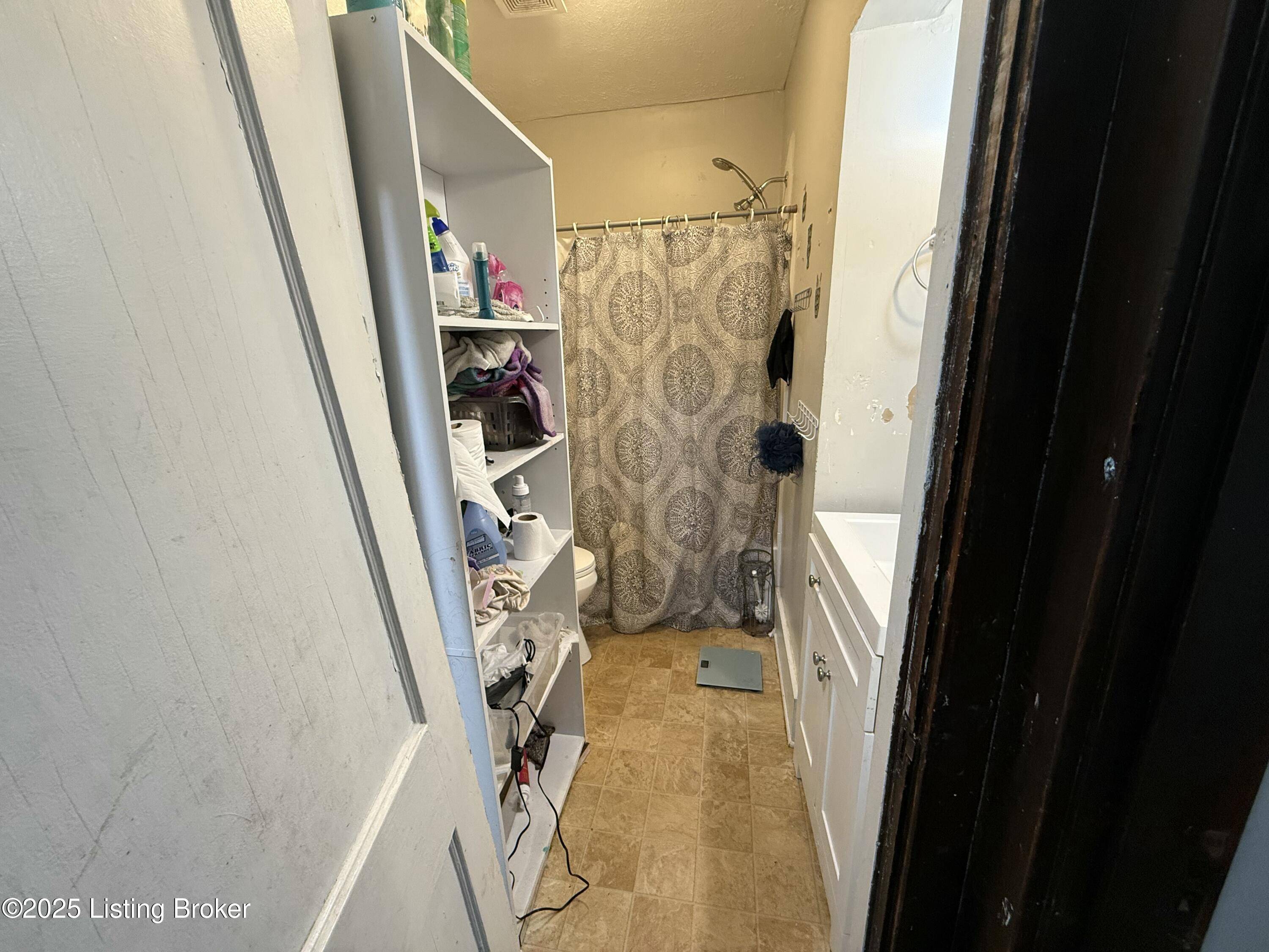 Louisville, KY 40212,304 S 41st St