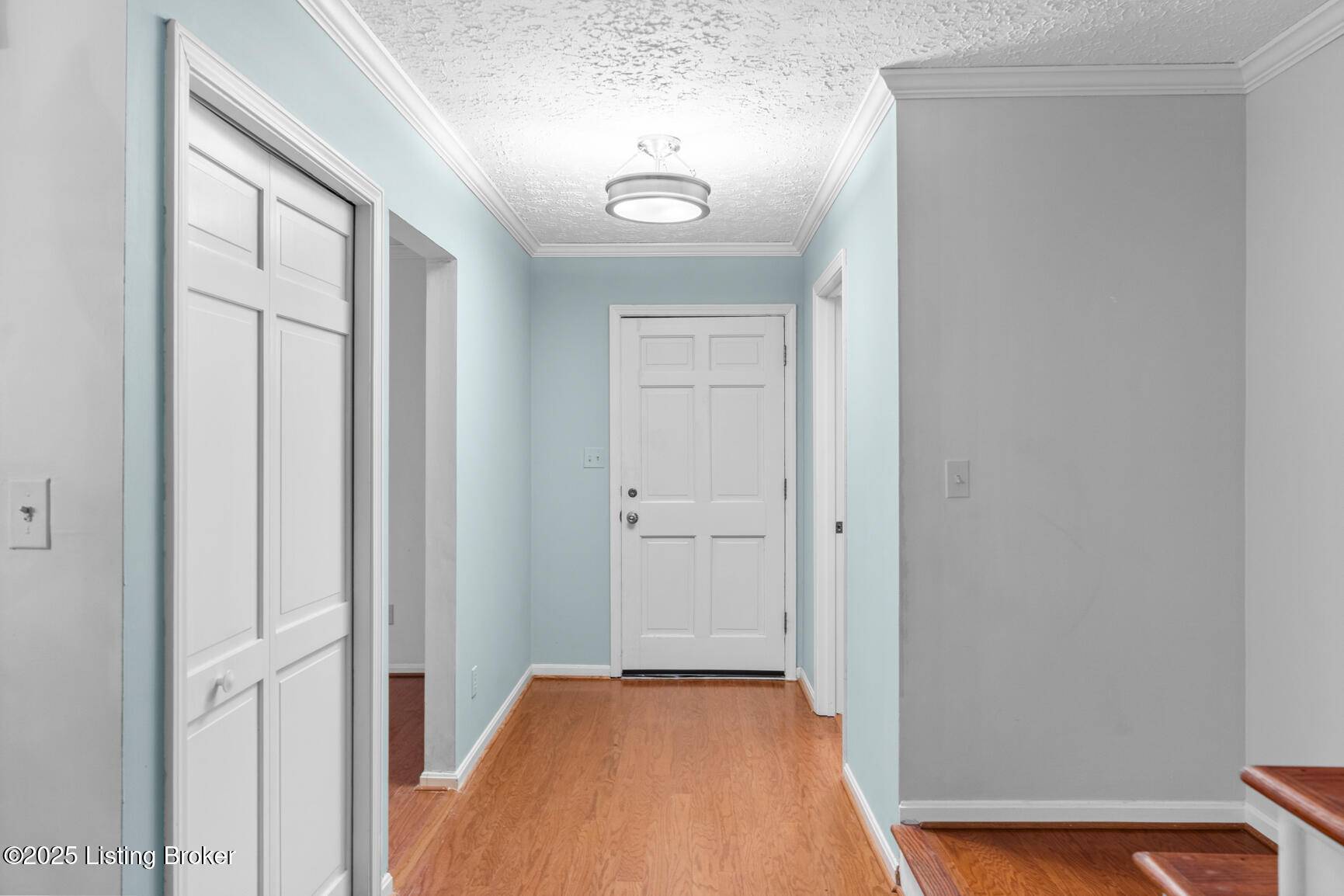 Louisville, KY 40222,1208 Dalmally Ct