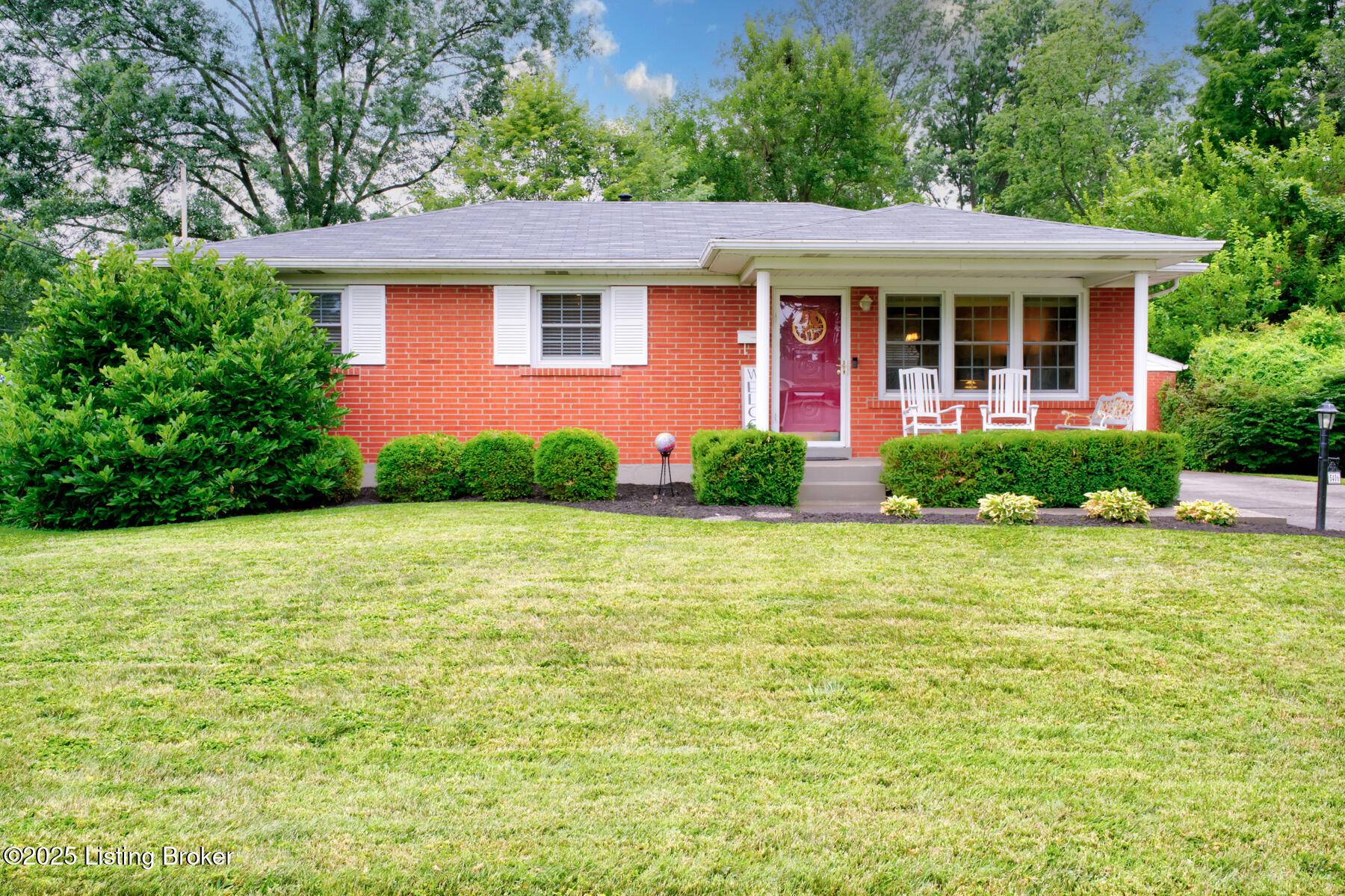 Louisville, KY 40258,5406 Trefoil Ln