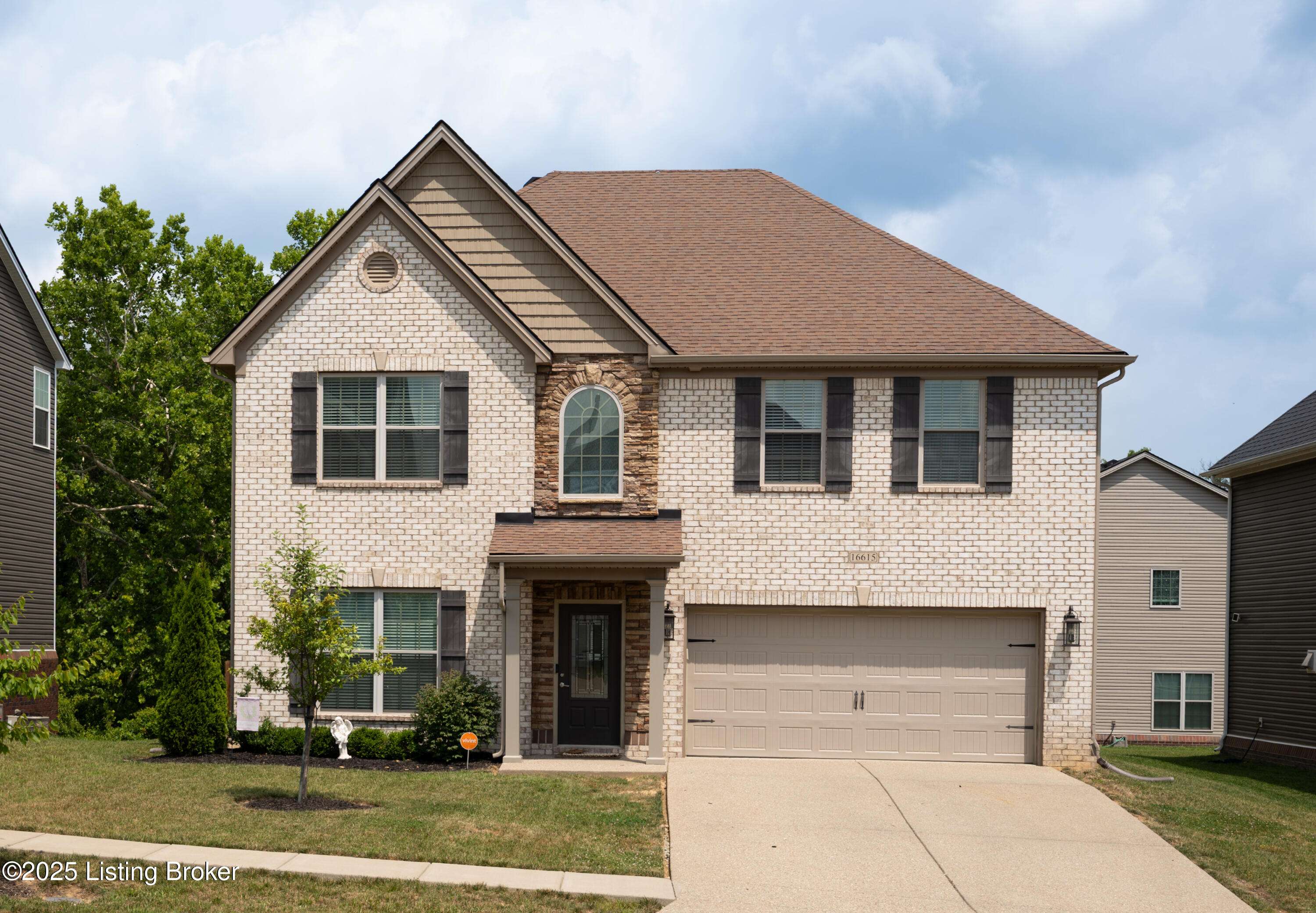 Louisville, KY 40245,16615 Rockcrest View Ln
