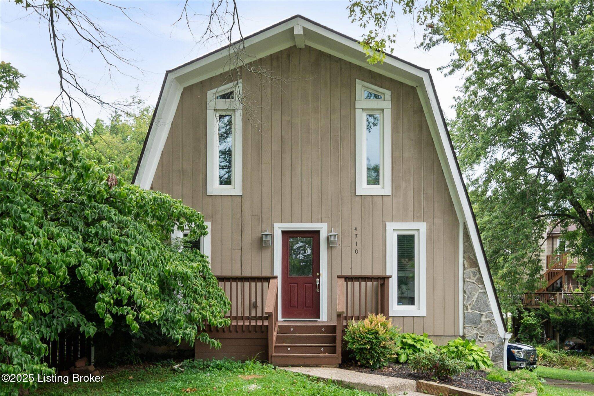 Louisville, KY 40299,4710 Haeringdon Ct