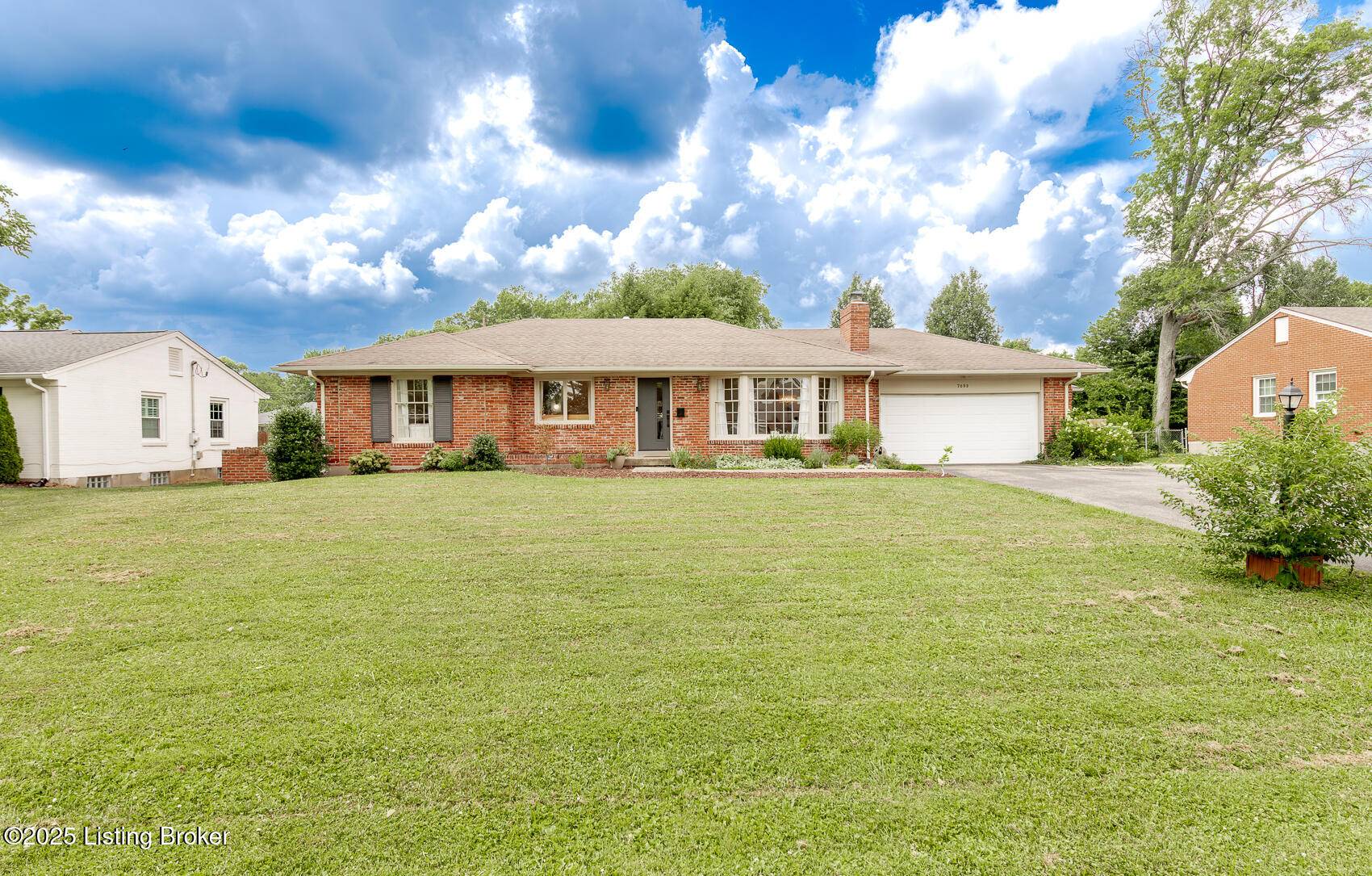 Louisville, KY 40222,7003 Bedford Ln