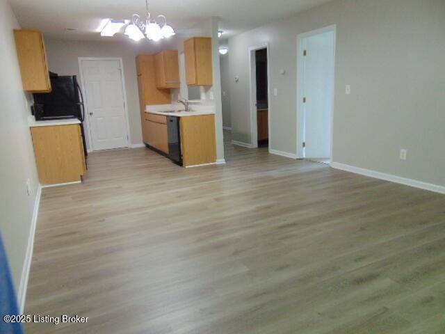 Louisville, KY 40218,6301 Cottagemeadow Dr