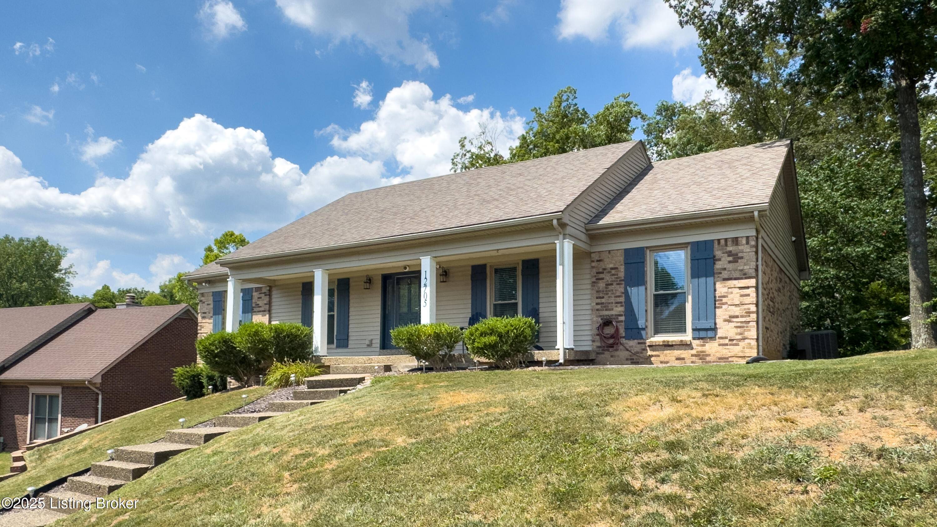 Louisville, KY 40243,12705 Ledges Dr