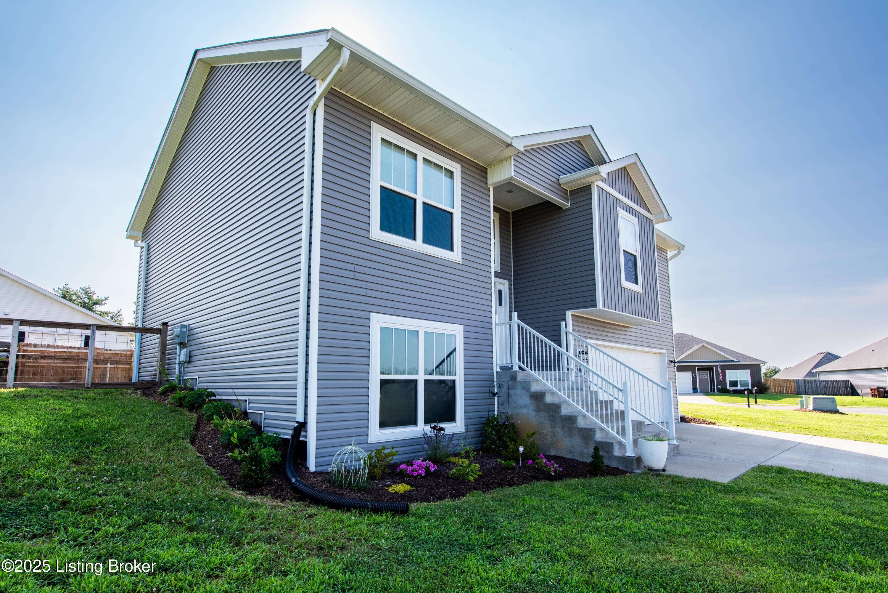 Eminence, KY 40019,24 Greenbriar Dr