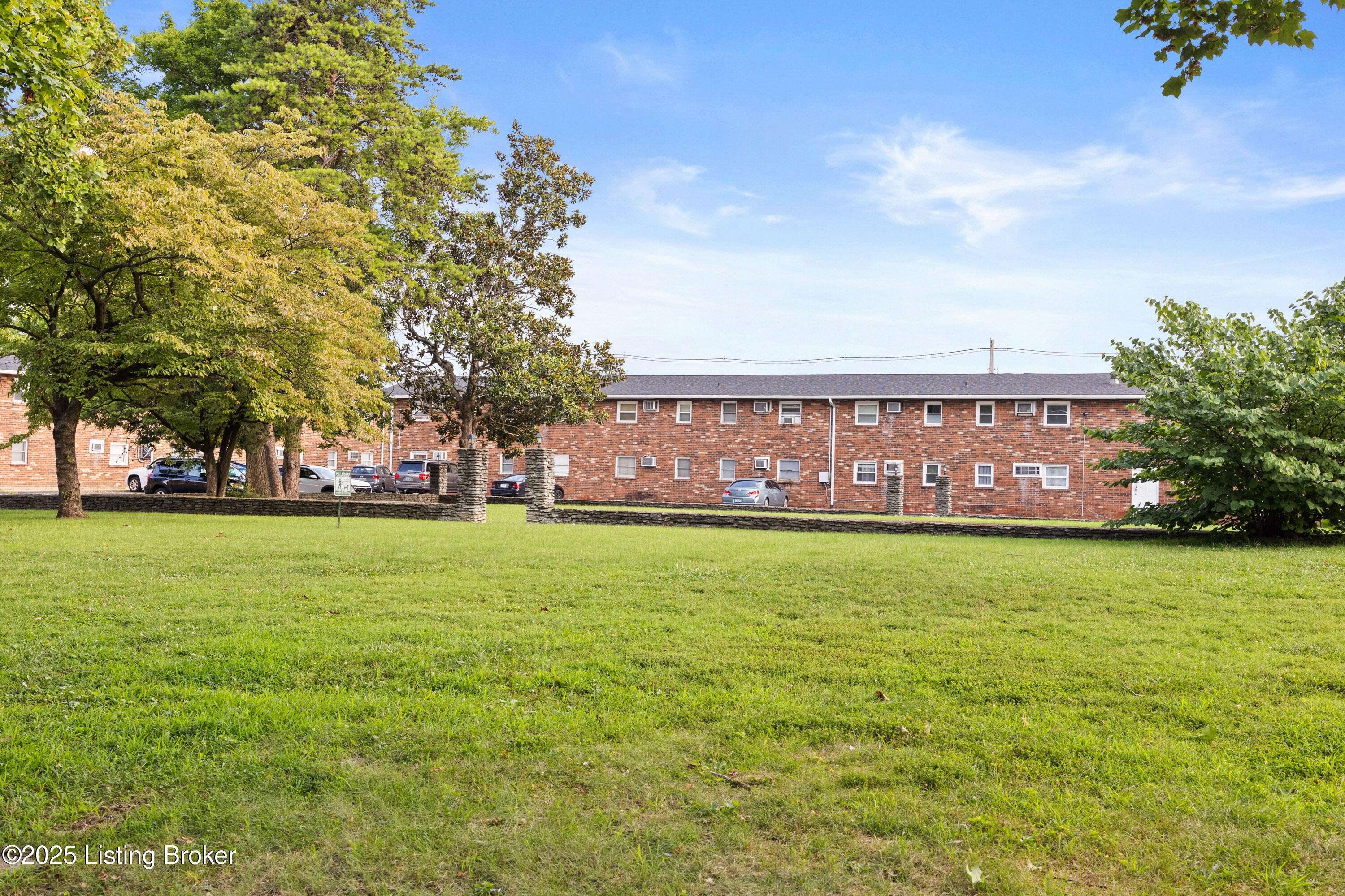 Louisville, KY 40214,4501 S 6th St #67