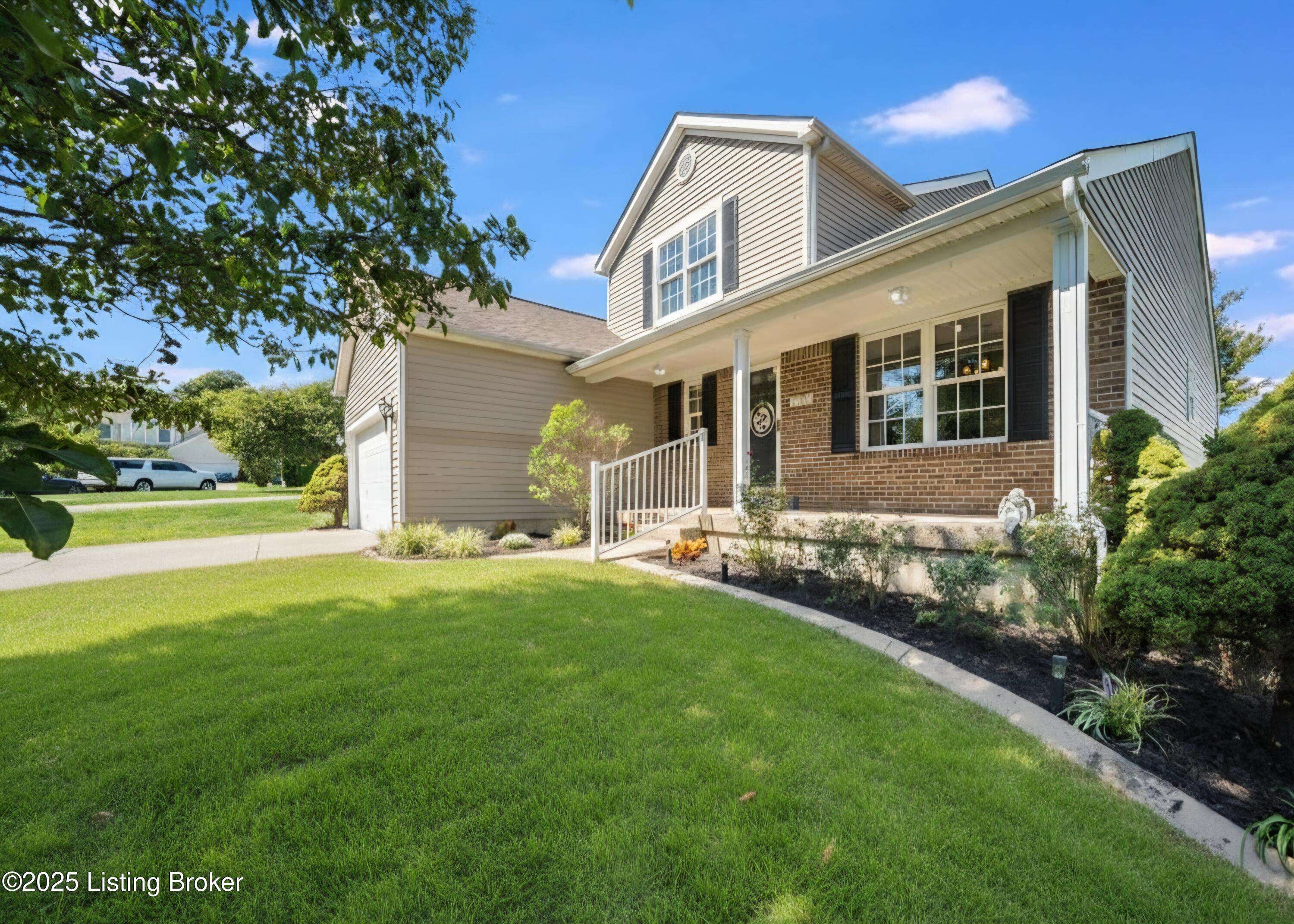 Louisville, KY 40299,6705 Bluffview Cir