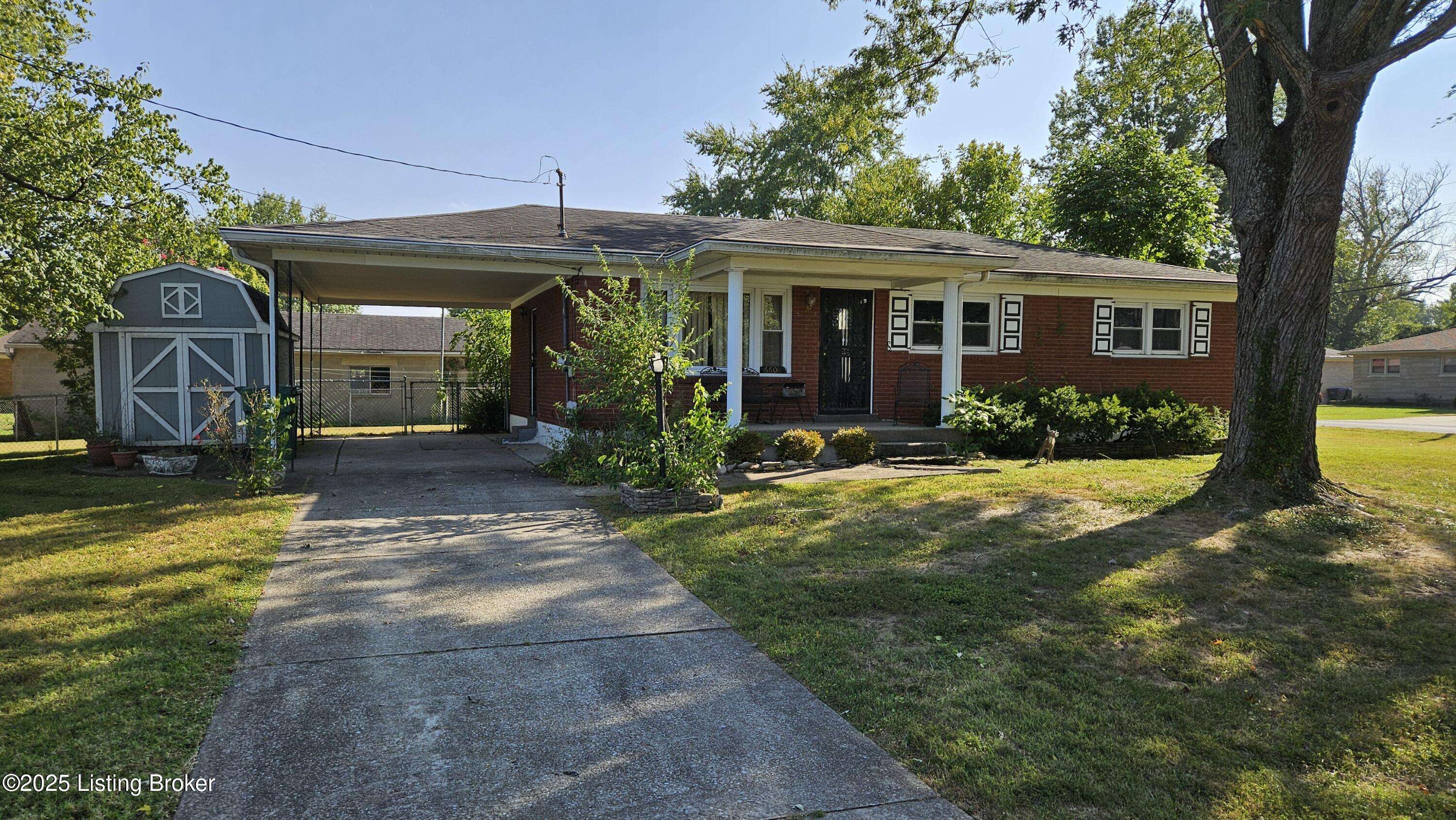 Louisville, KY 40258,6608 Batson Ct