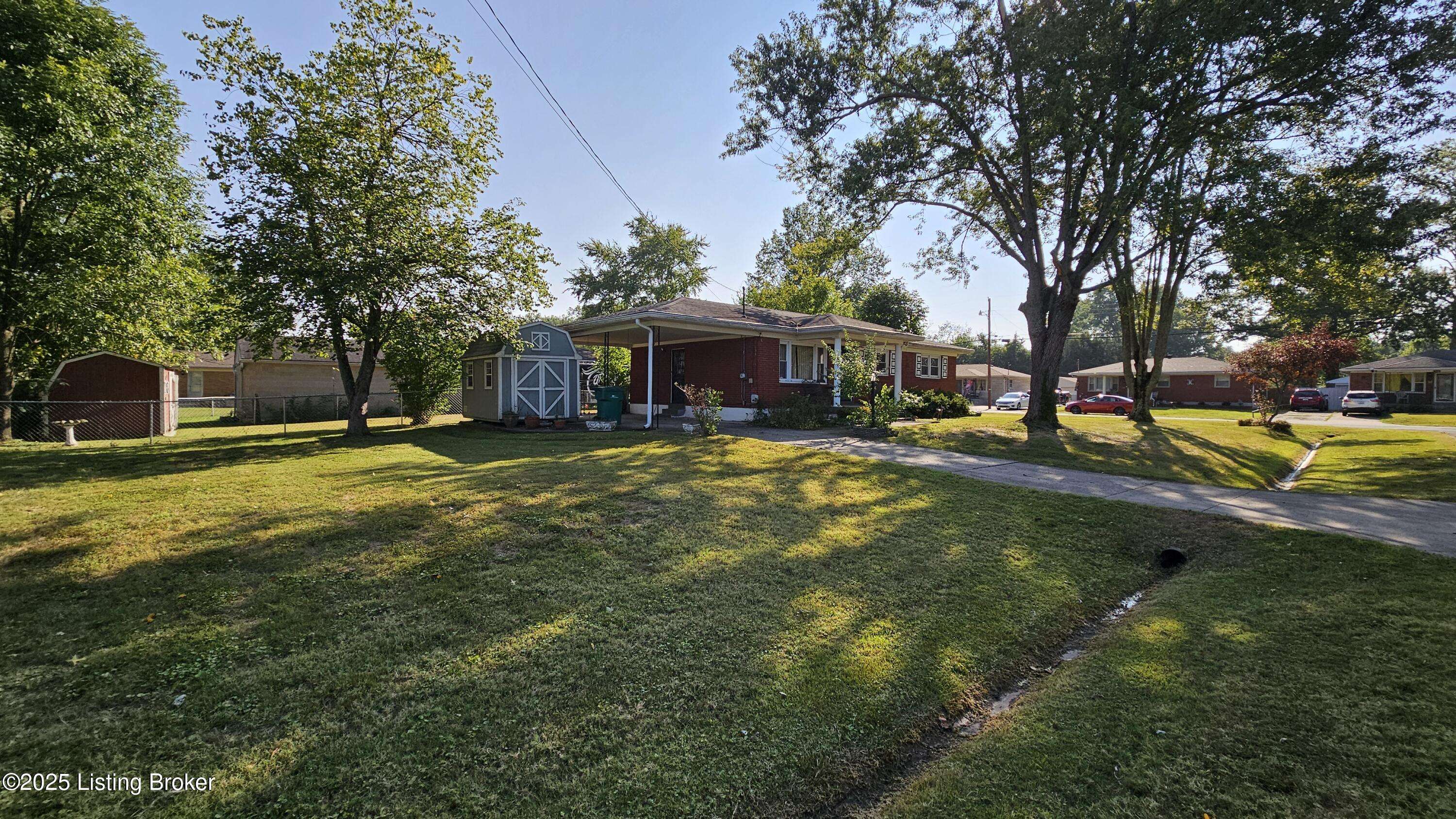 Louisville, KY 40258,6608 Batson Ct