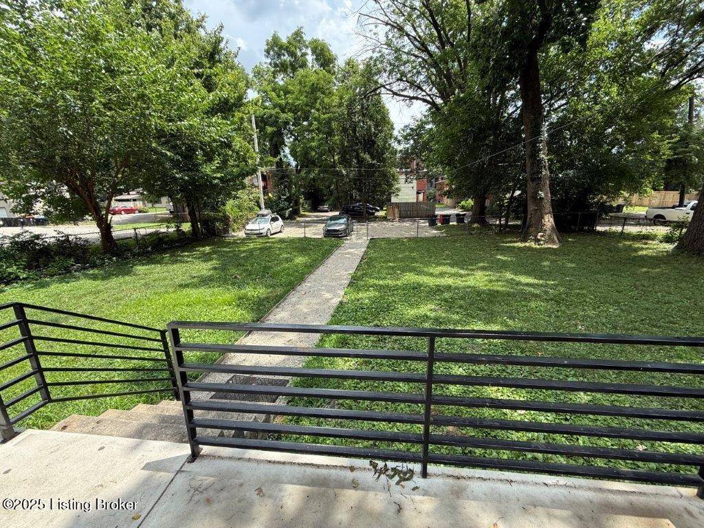 Louisville, KY 40203,1143 S 1st St