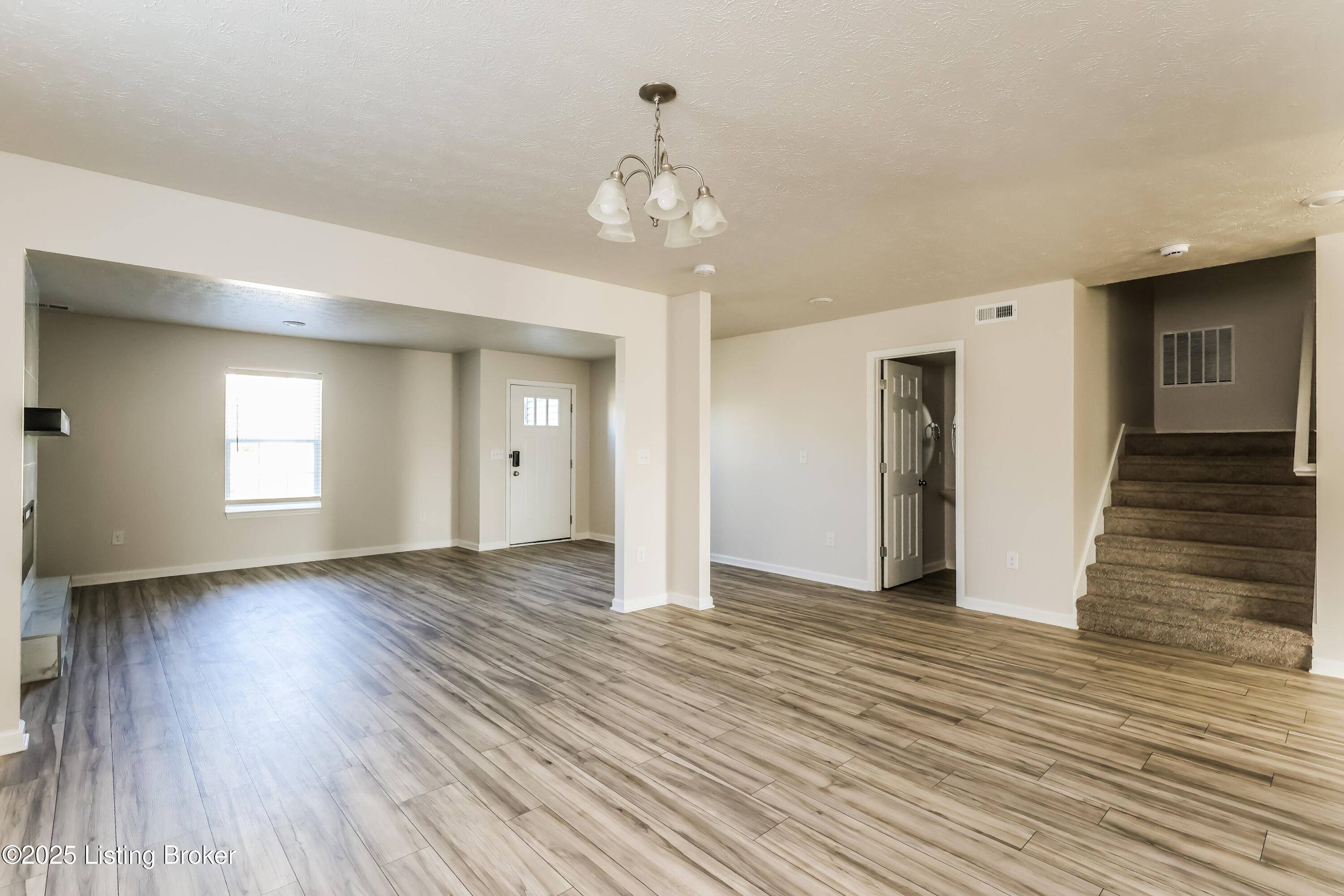 Louisville, KY 40245,1213 Johnson Ridge Rd