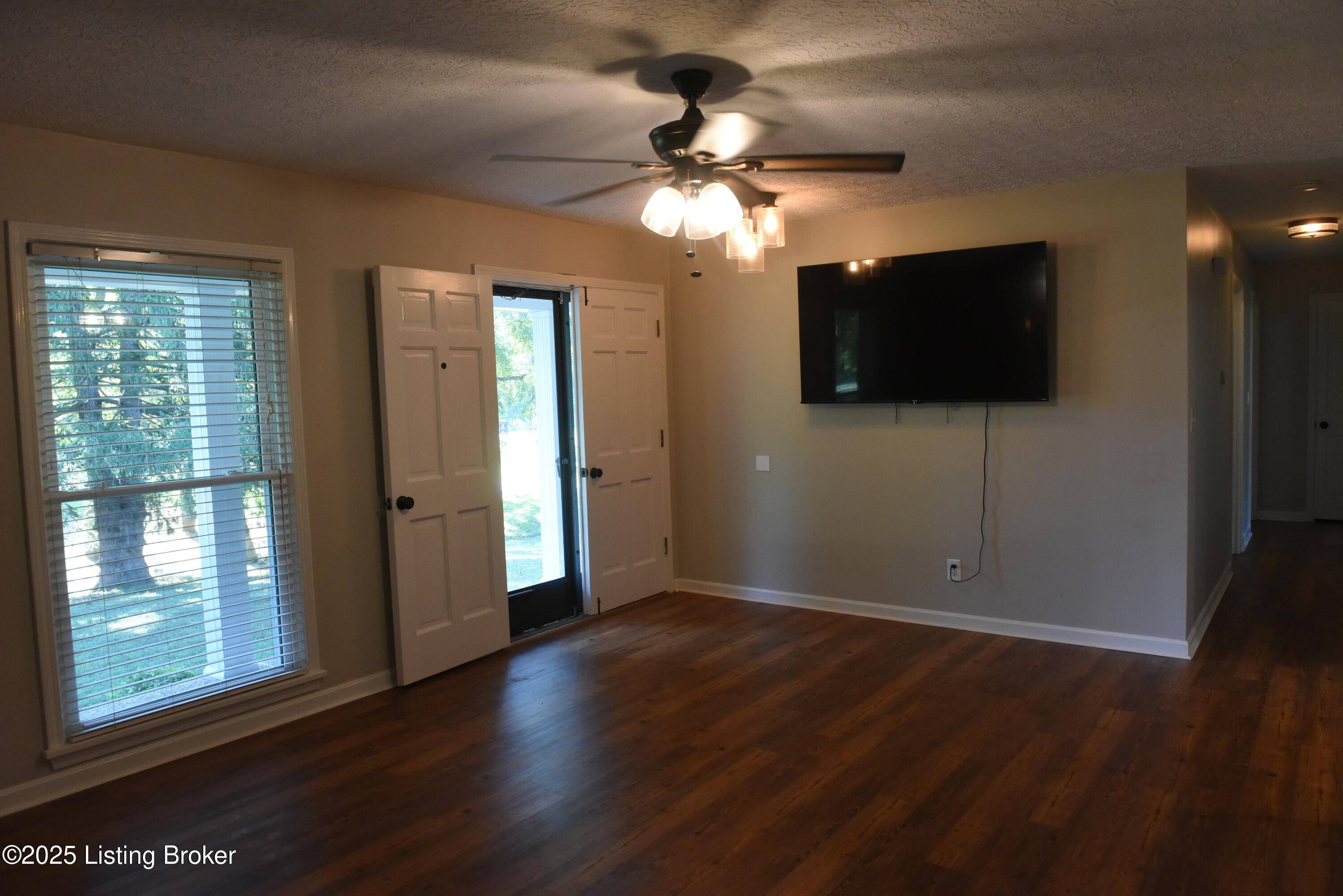 Shepherdsville, KY 40165,639 Old Mill Stream Ln