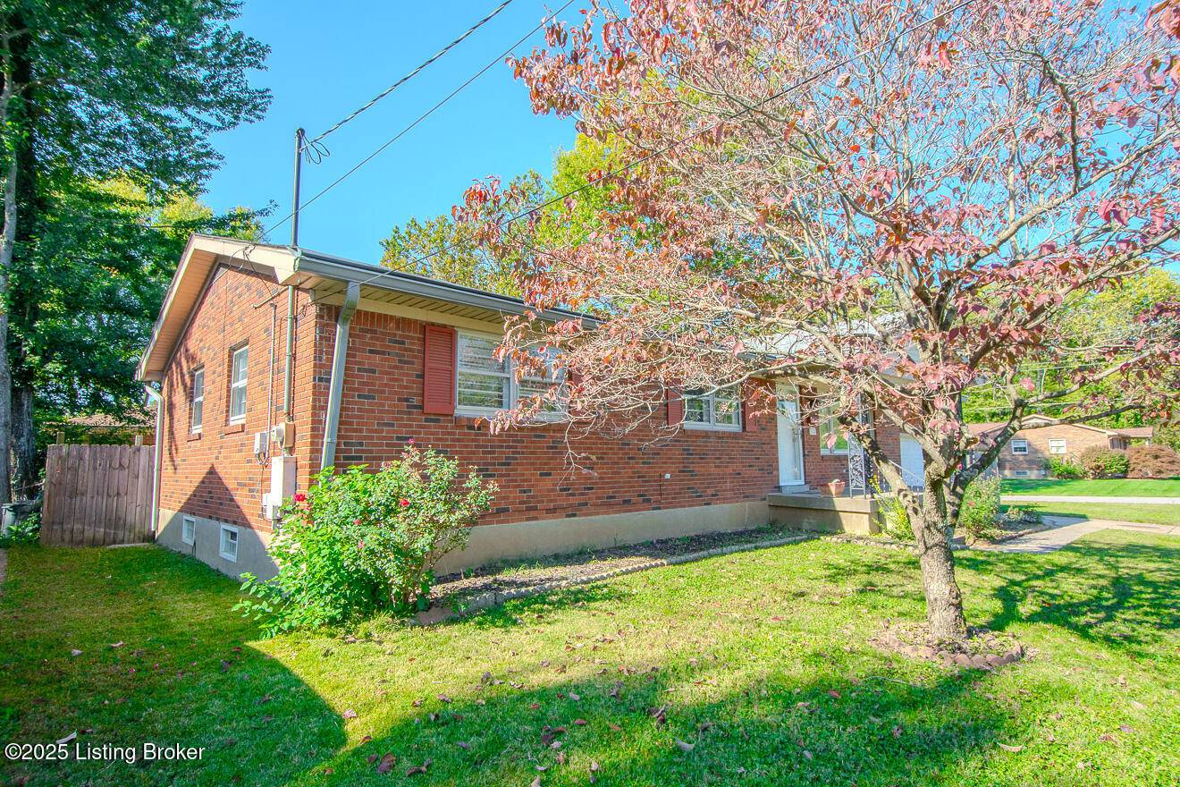 Louisville, KY 40218,6122 Perma Dr