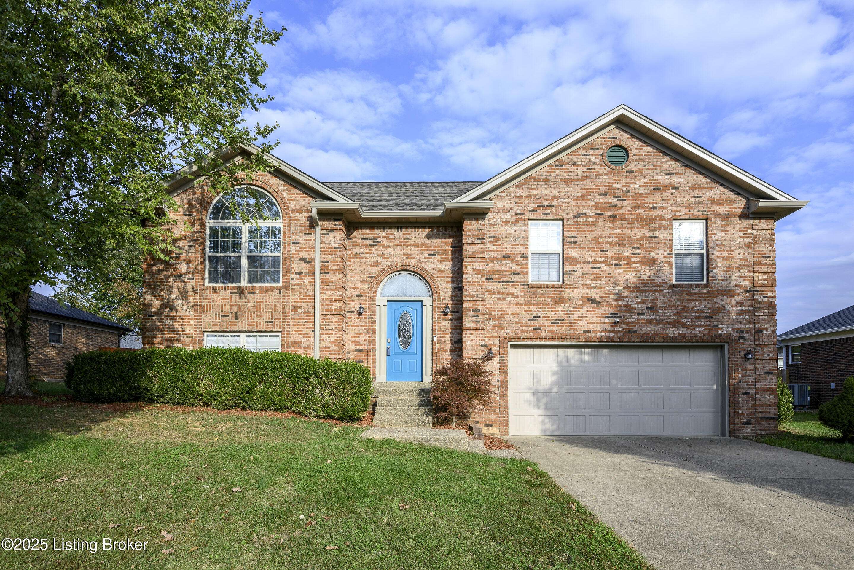 Georgetown, IN 47122,1034 Brookstone Ct