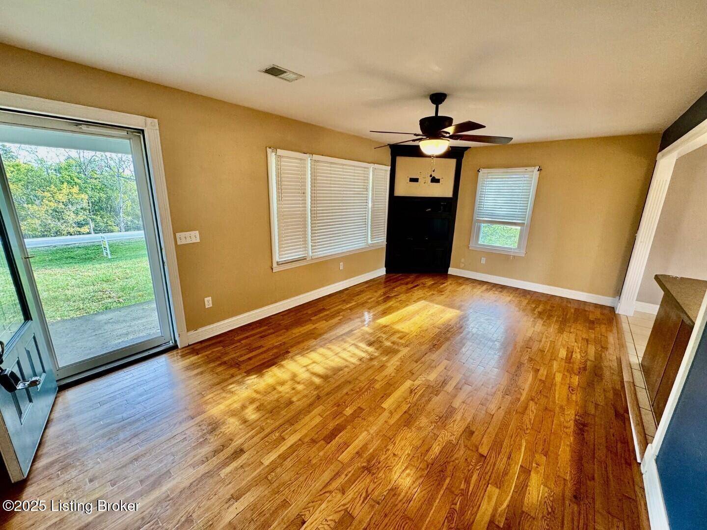 Springfield, KY 40069,6374 Mackville Rd