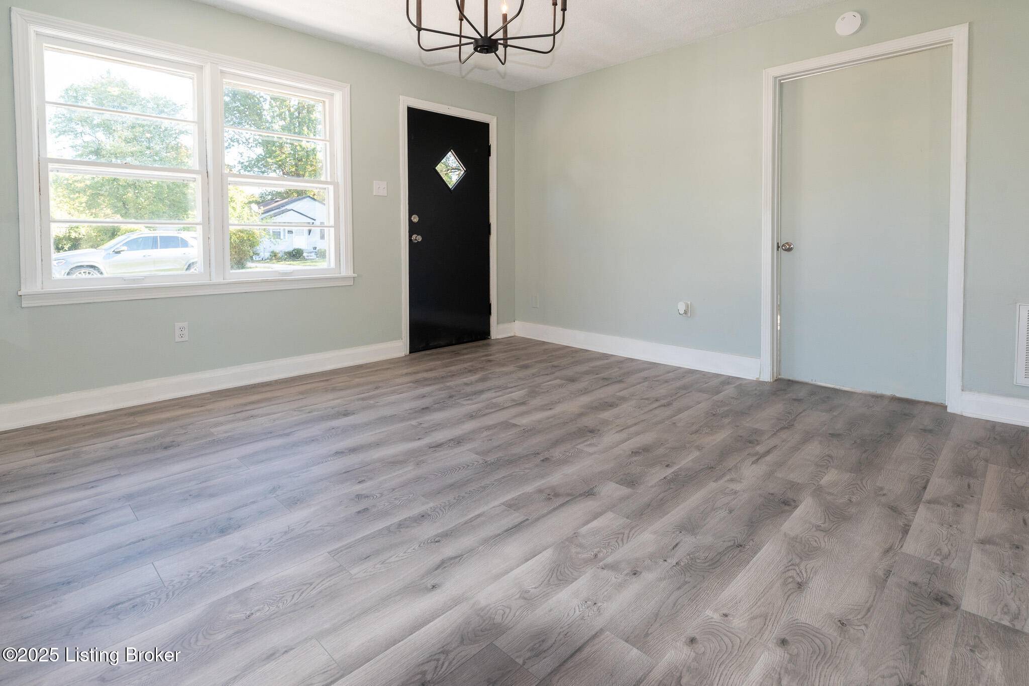 Lyndon, KY 40242,1710 Pershing Ave