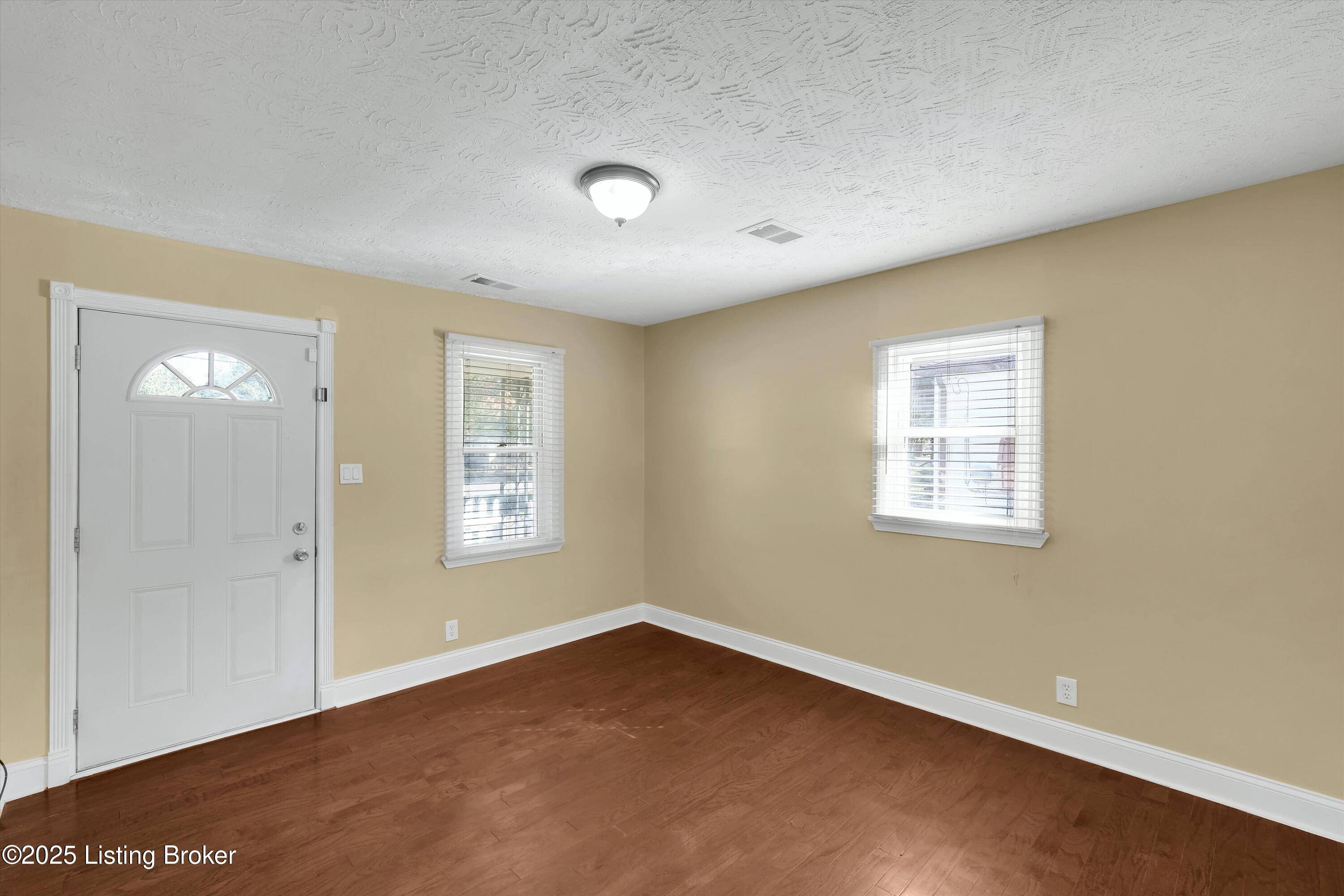 Louisville, KY 40258,6647 Sylvania Rd