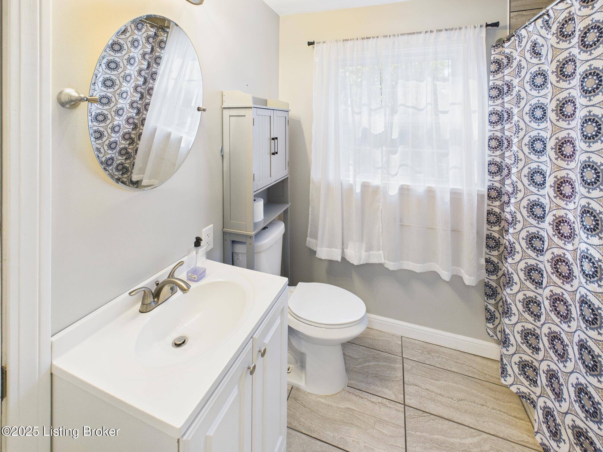 Louisville, KY 40217,1368 Poplar Level Rd