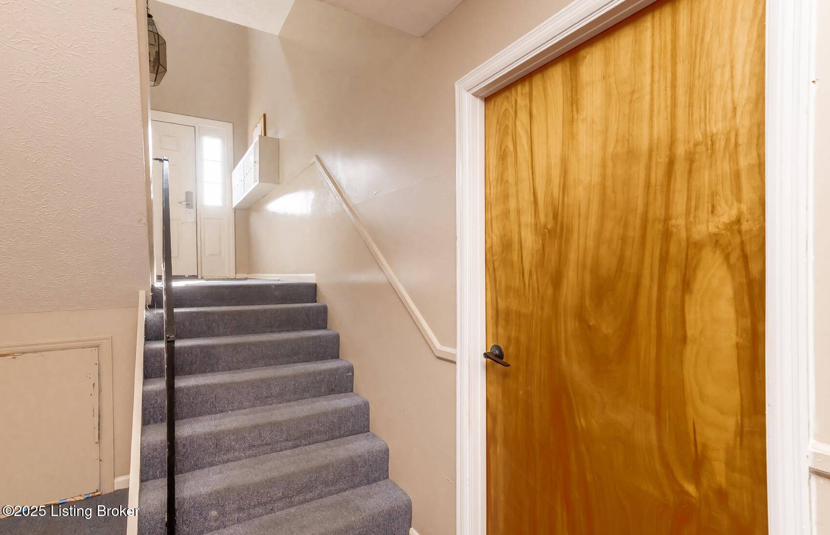 Louisville, KY 40213,4026 Poplar Level Rd #1