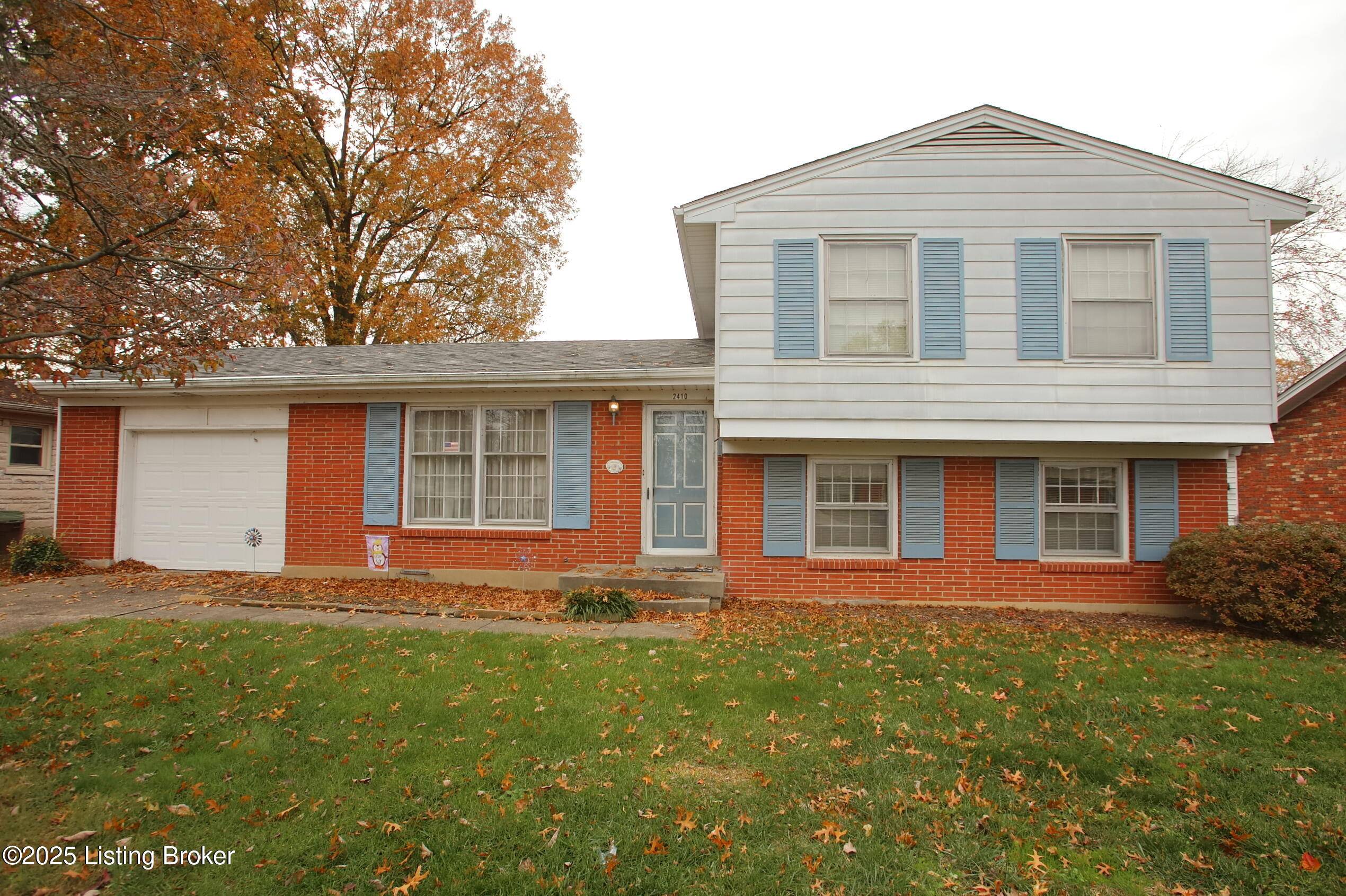 Louisville, KY 40220,2410 Woodmont Dr