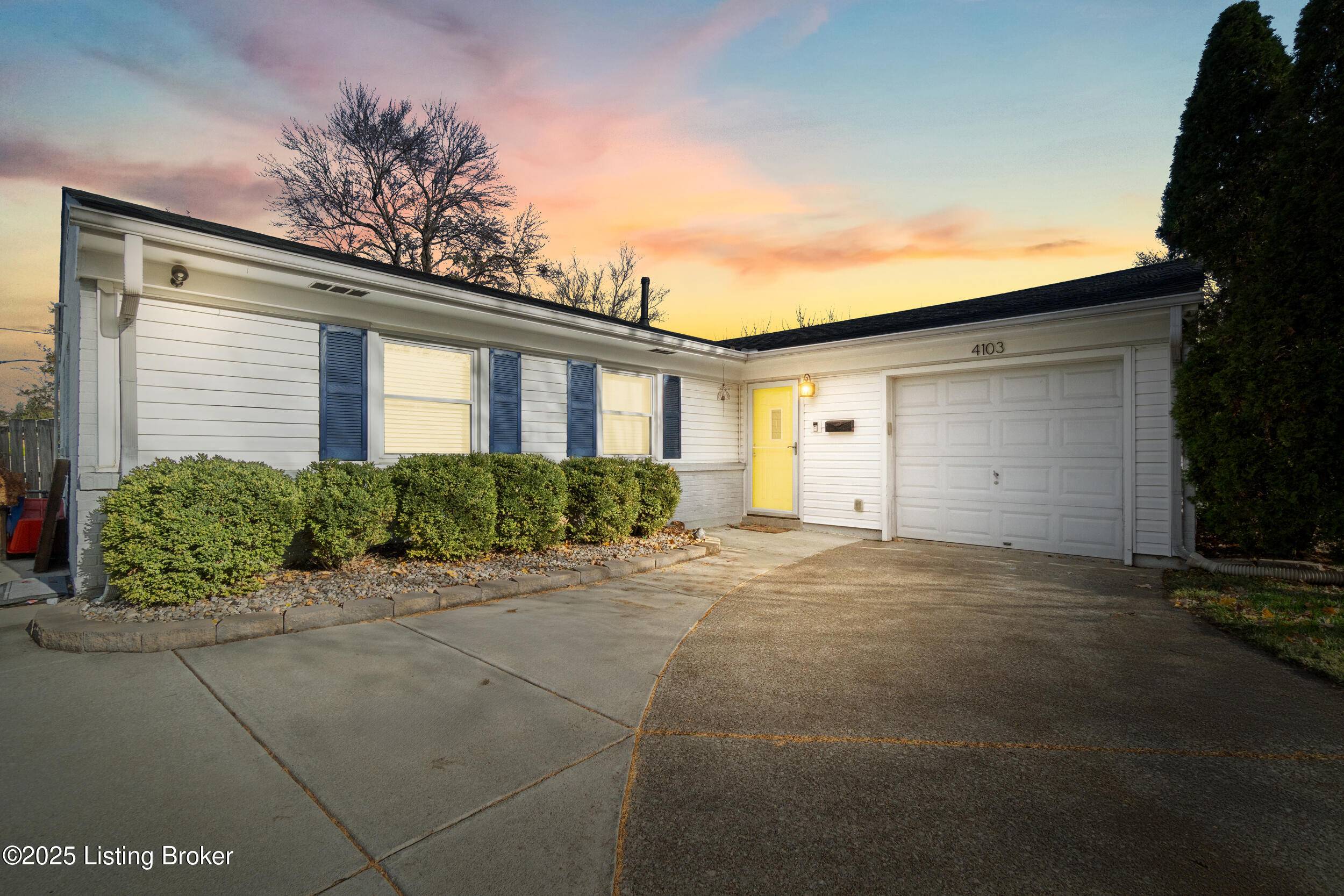 Louisville, KY 40220,4103 Hillbrook Dr