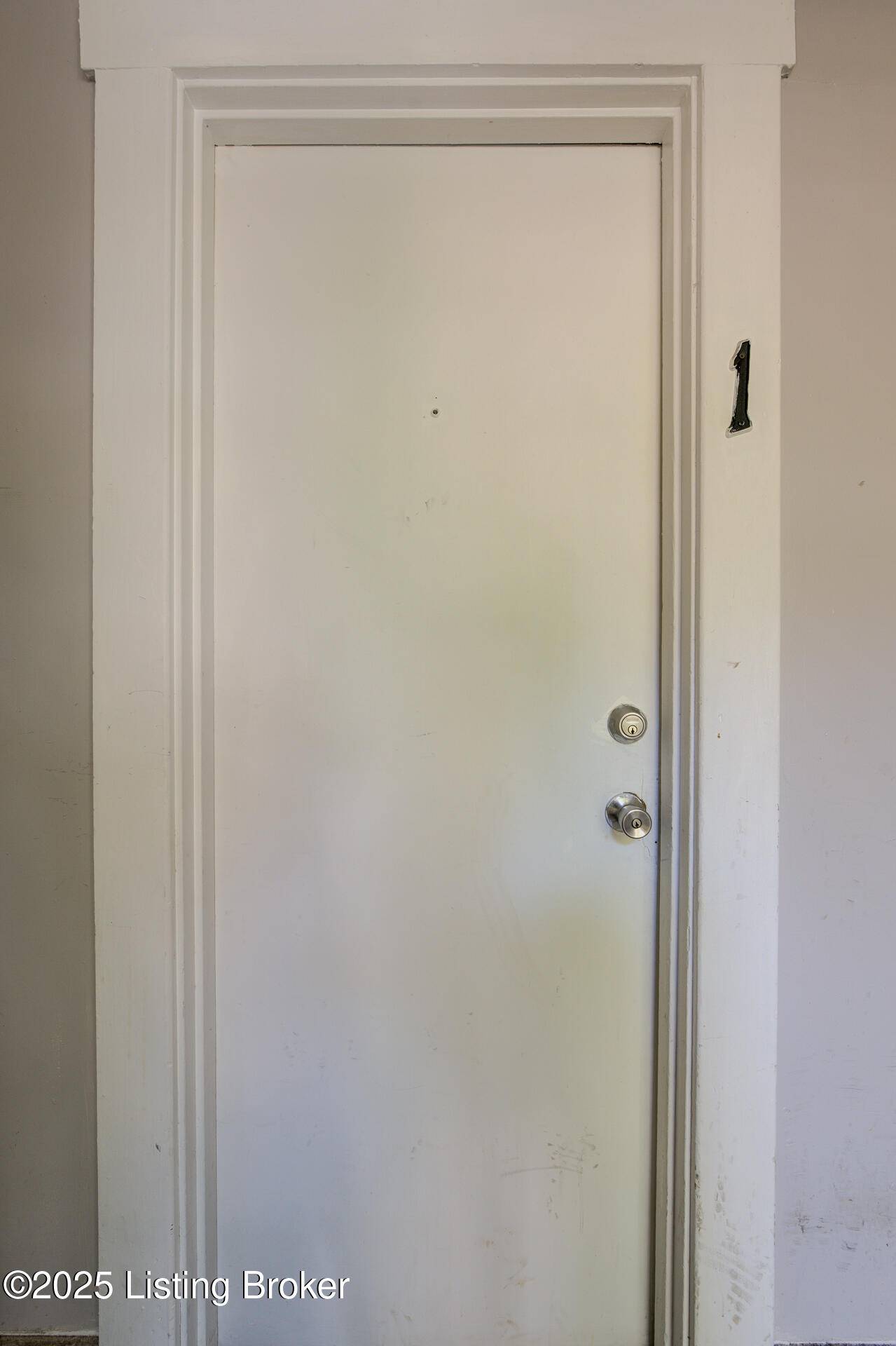 Louisville, KY 40211,2330 W Chestnut St