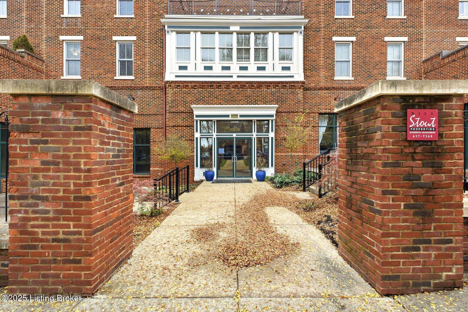 Prospect, KY 40059,10619 Meeting St #212