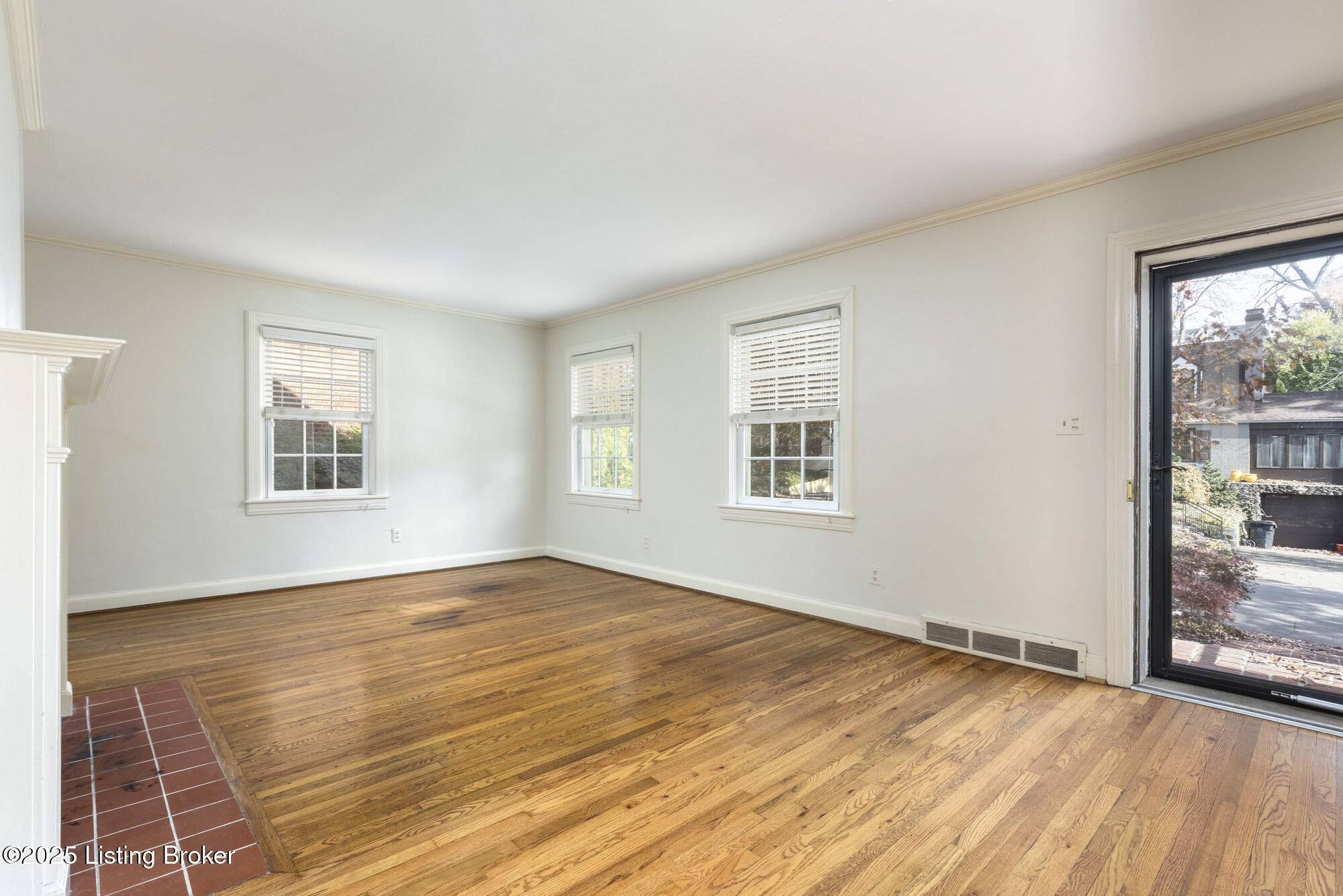 Louisville, KY 40205,2358 Carlton TER