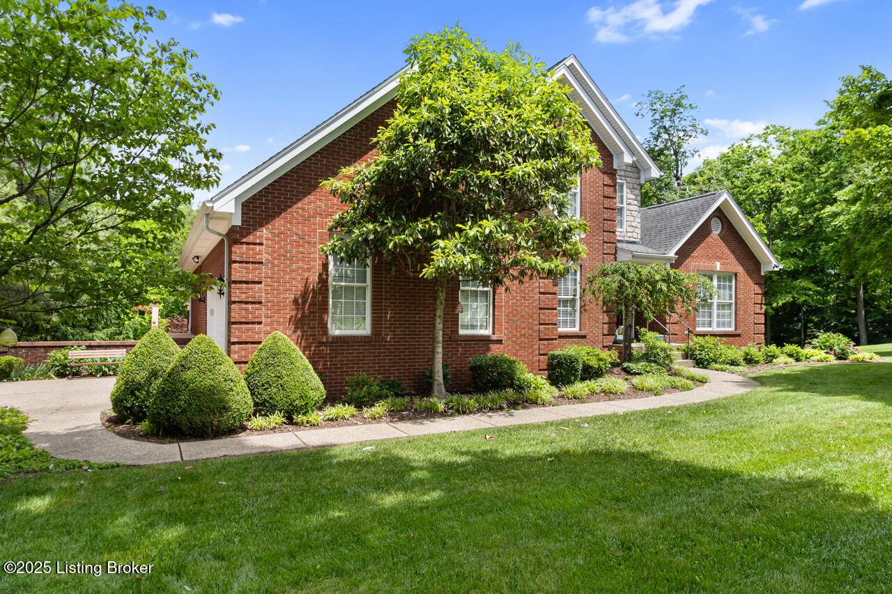 Finchville, KY 40022,240 Henry Veech Rd