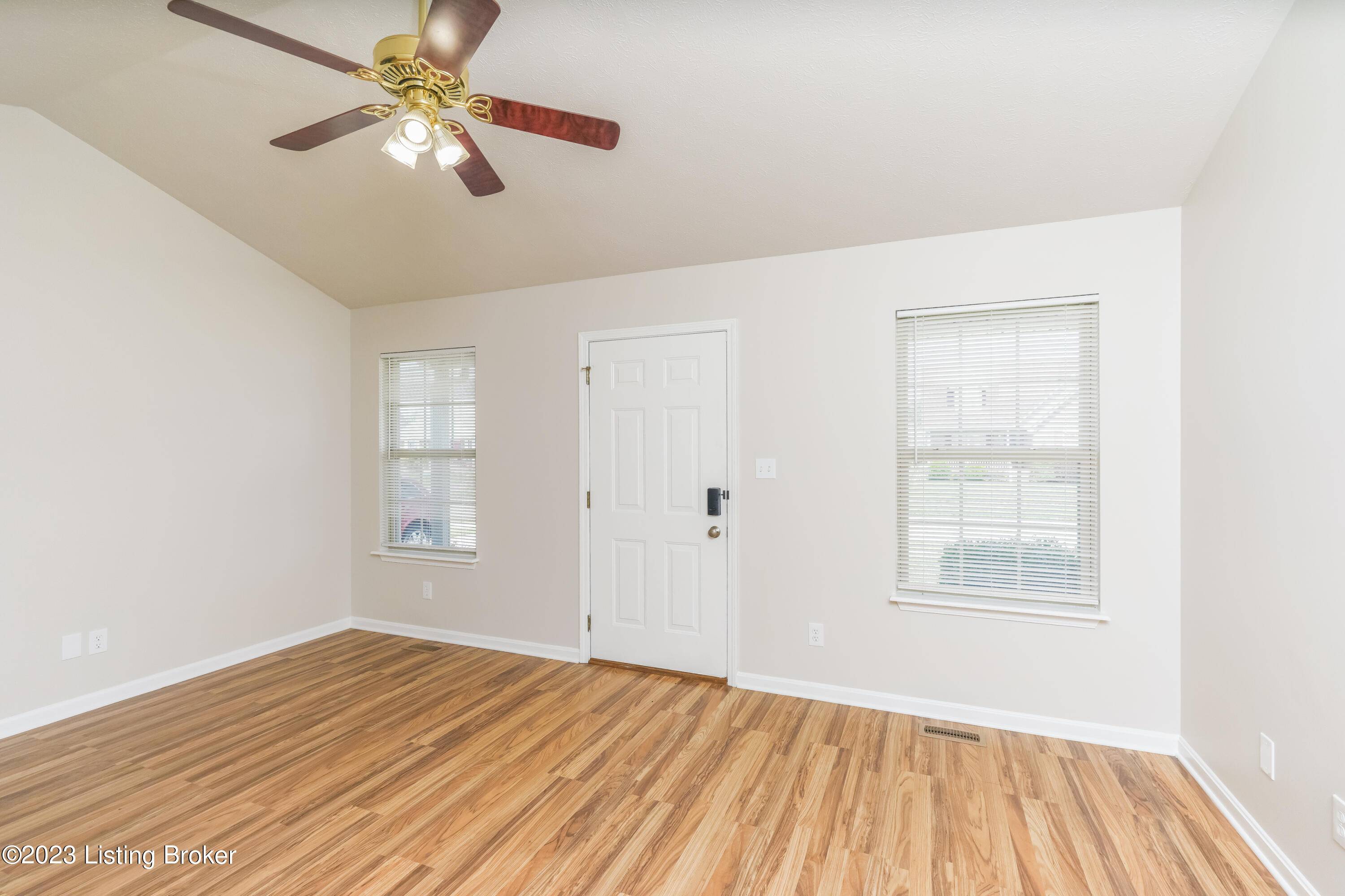 Shepherdsville, KY 40165,203 Pagoda Ct