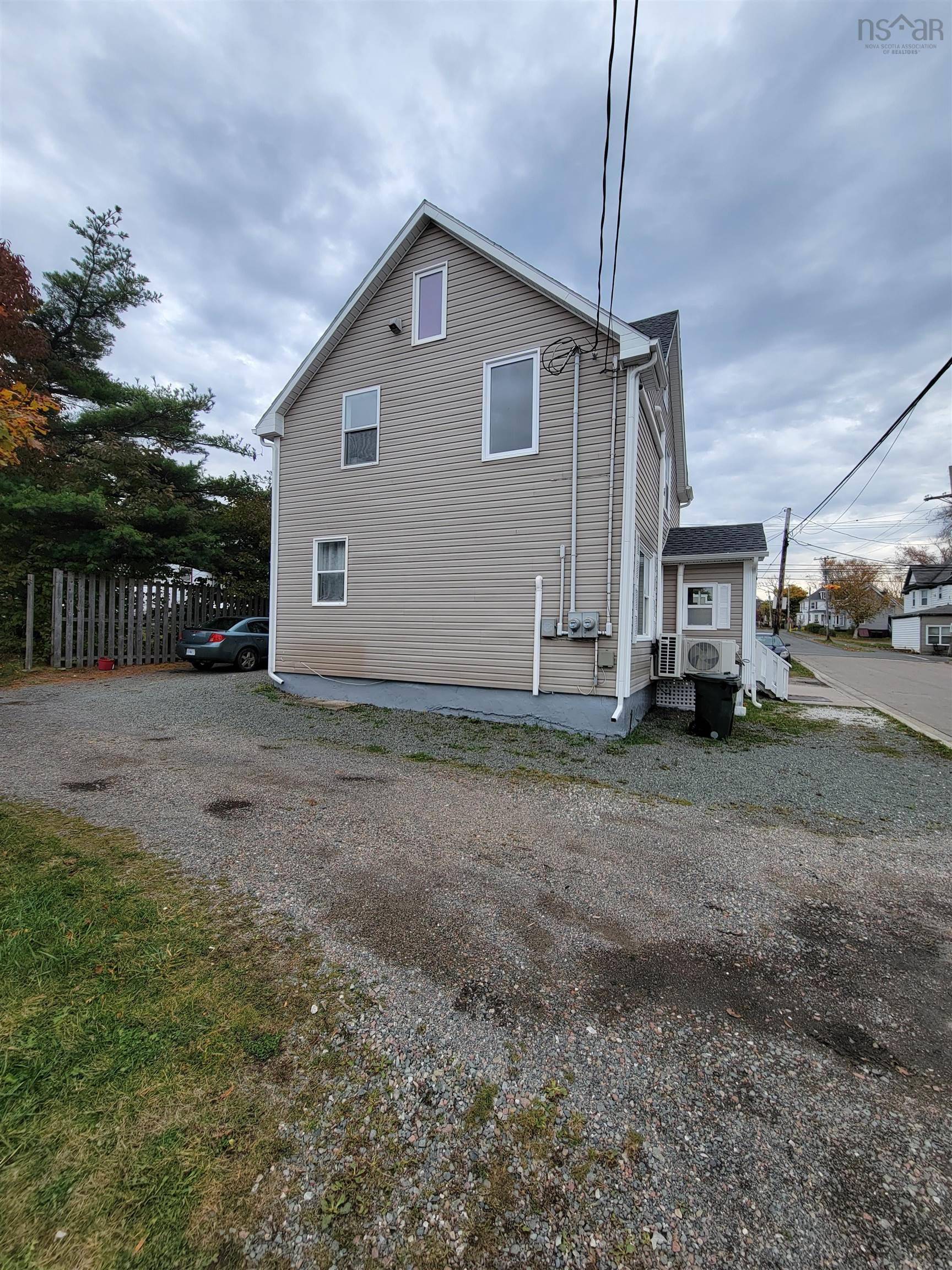 Sydney, NS B1P 2J4,13 High St