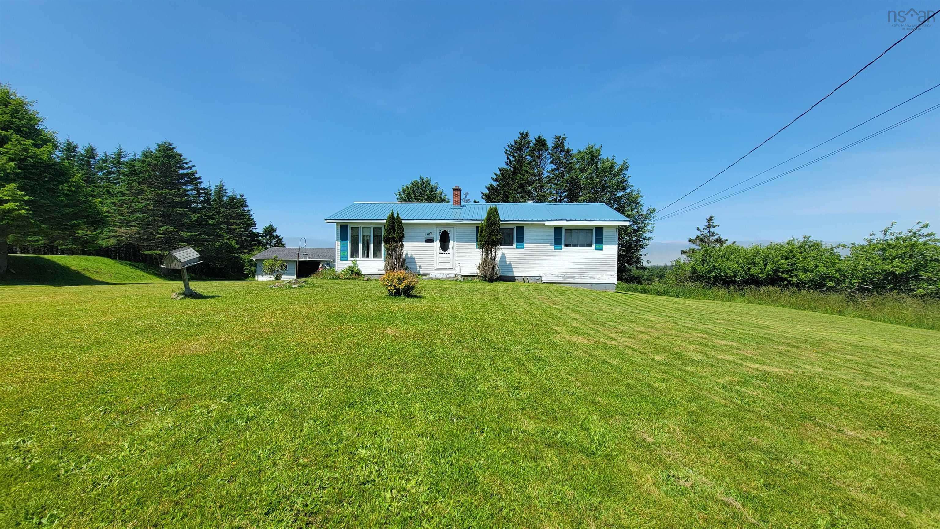Hebron, NS B5A 5K4,268 Lakeside Rd
