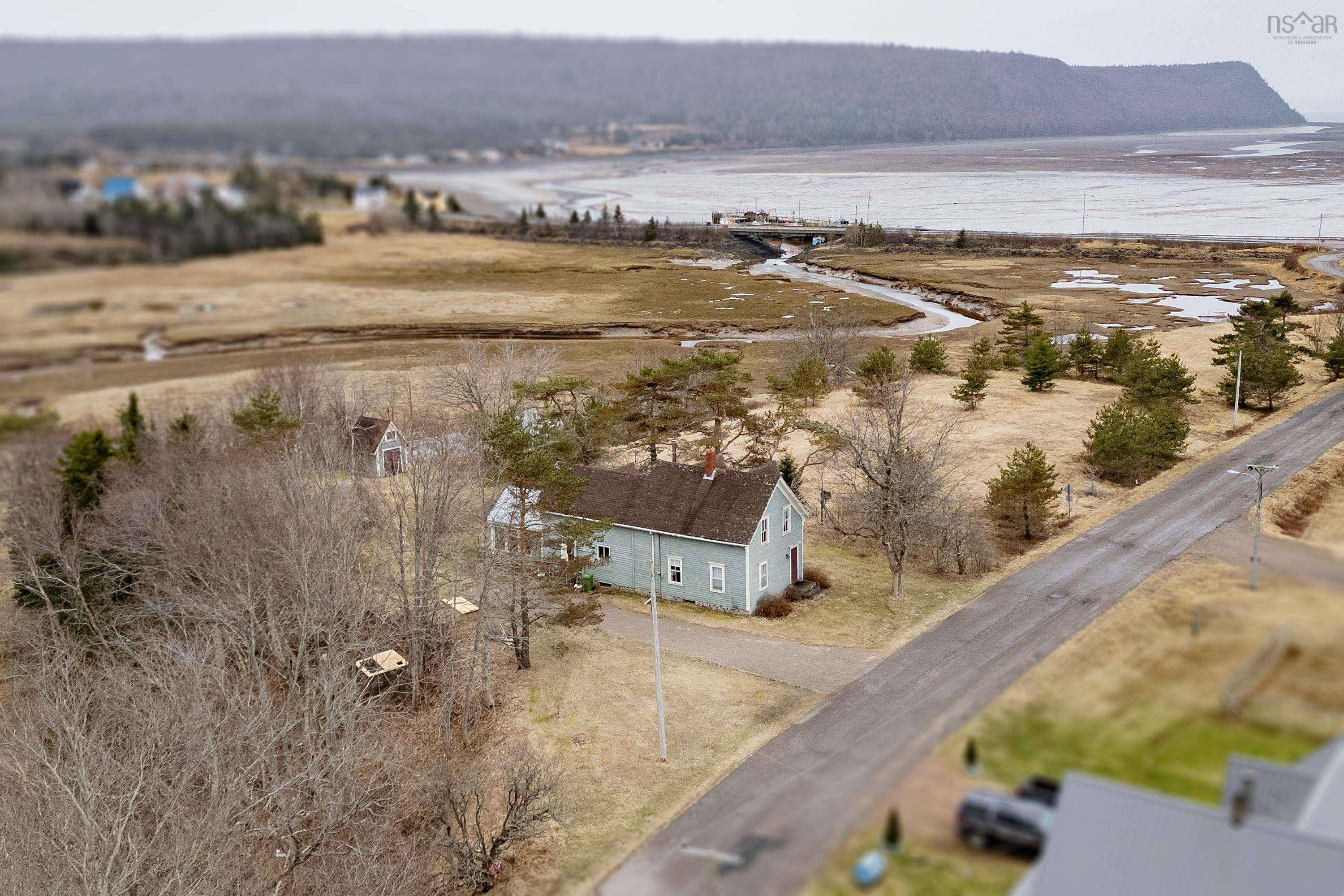 Advocate Harbour, NS B0M 1A0,72 Mills Rd