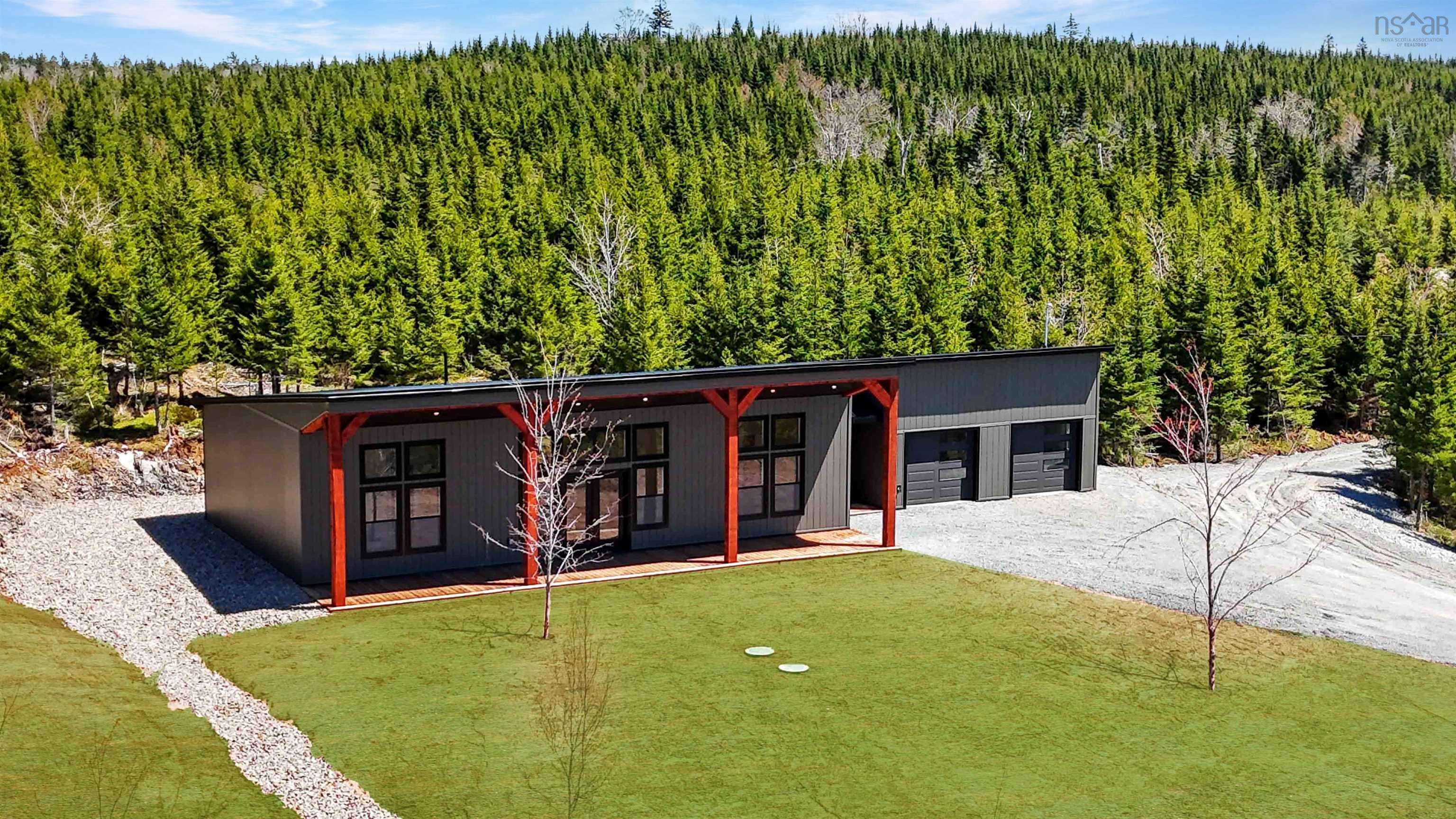 Mount Uniacke, NS B0N 1Z0,49 Avery Ln